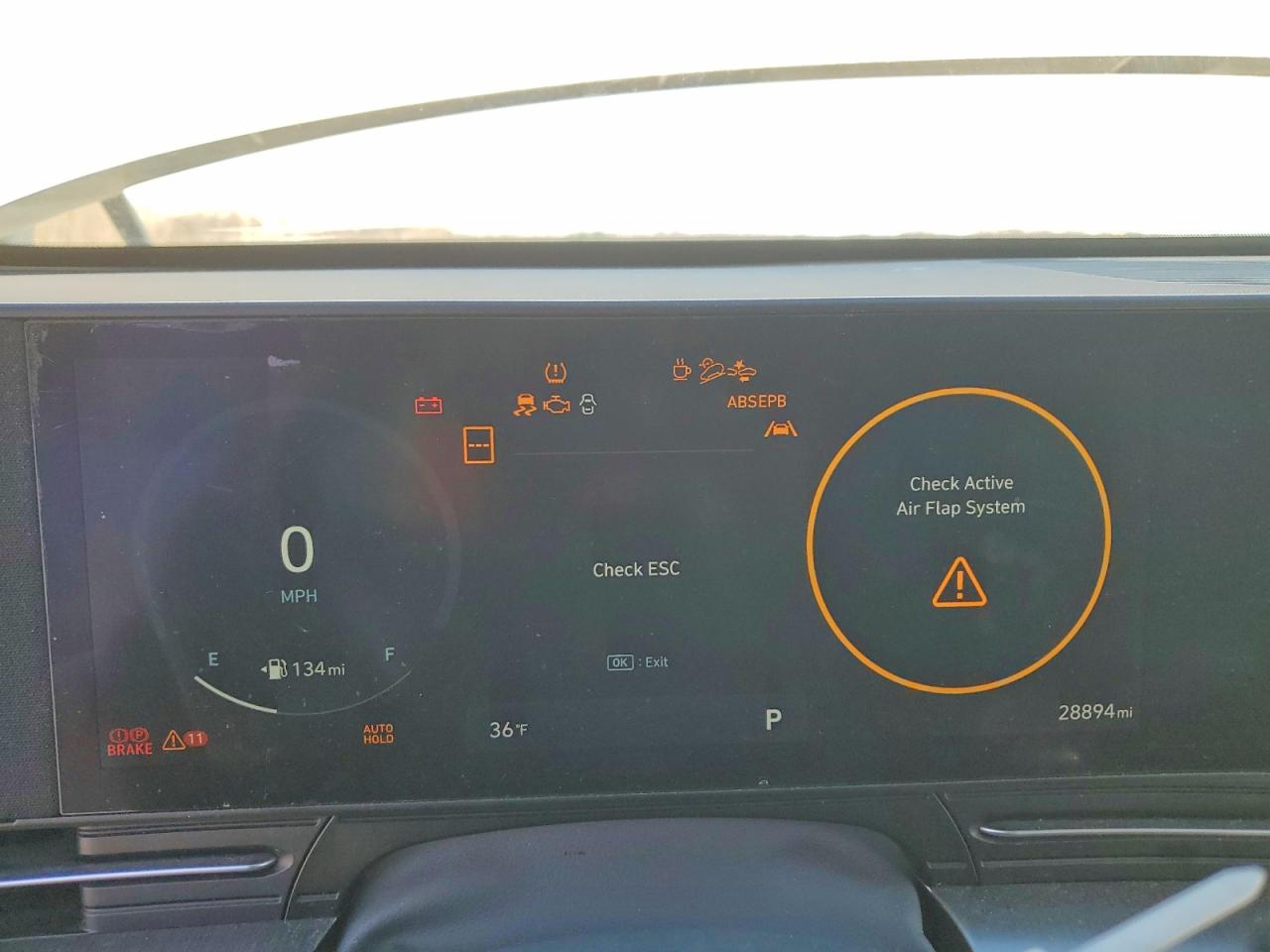 2024 HYUNDAI KONA SEL photo 17