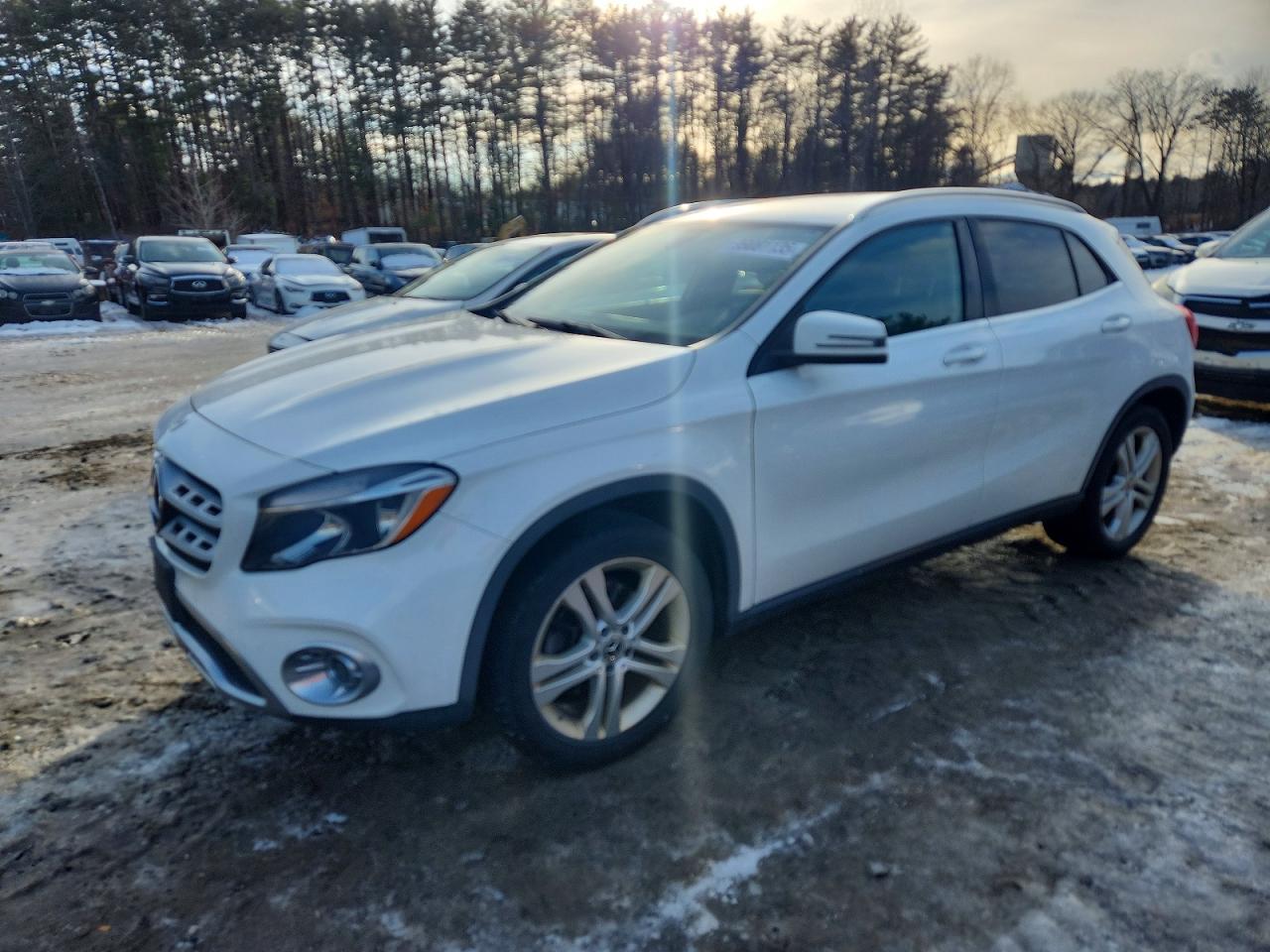 2019 MERCEDES-BENZ GLA
