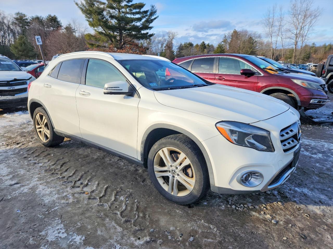 2019 MERCEDES-BENZ GLA 250 4MATIC photo 4
