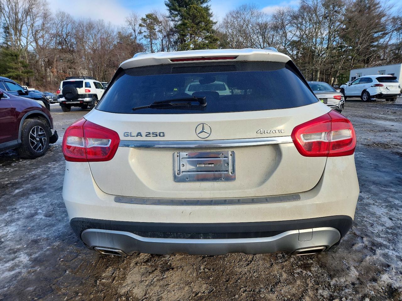 2019 MERCEDES-BENZ GLA 250 4MATIC photo 6