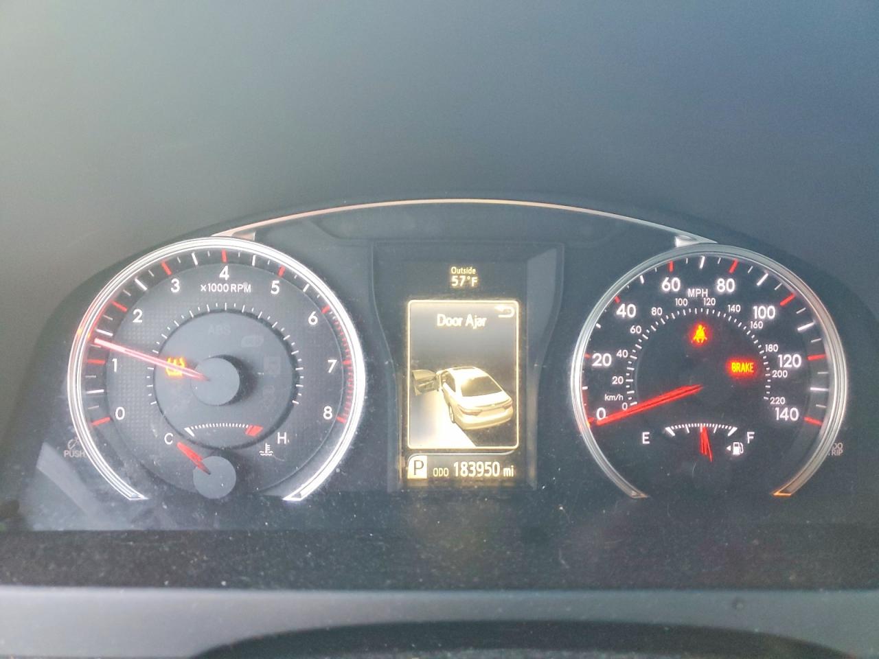 2015 TOYOTA CAMRY LE photo 9