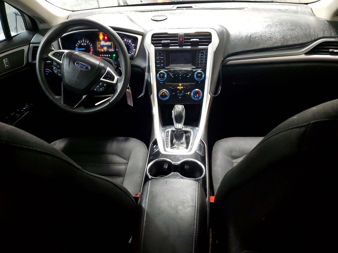 2015 FORD FUSION SE photo 8