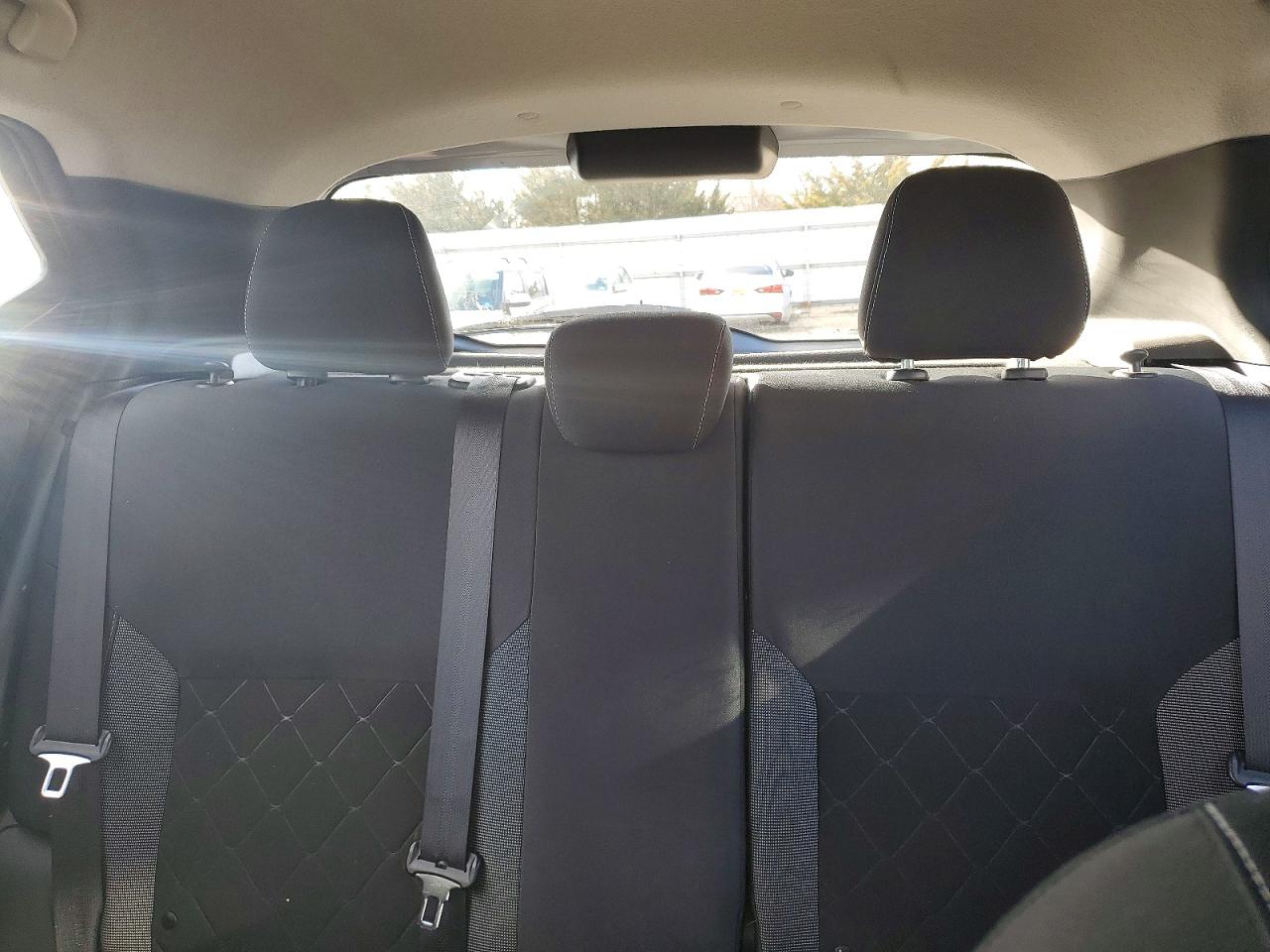 2019 NISSAN KICKS S photo 10