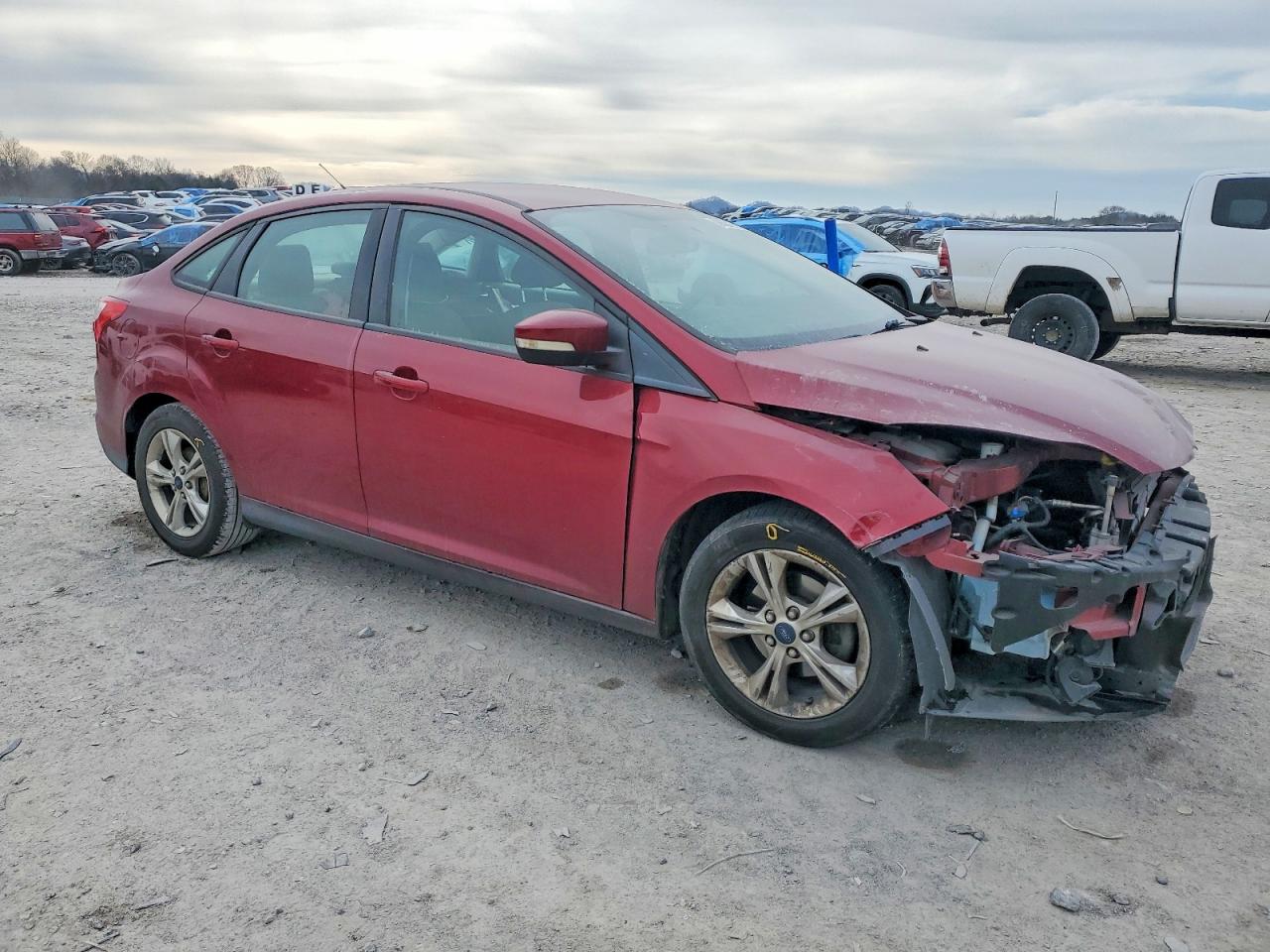 2014 FORD FOCUS SE photo 4
