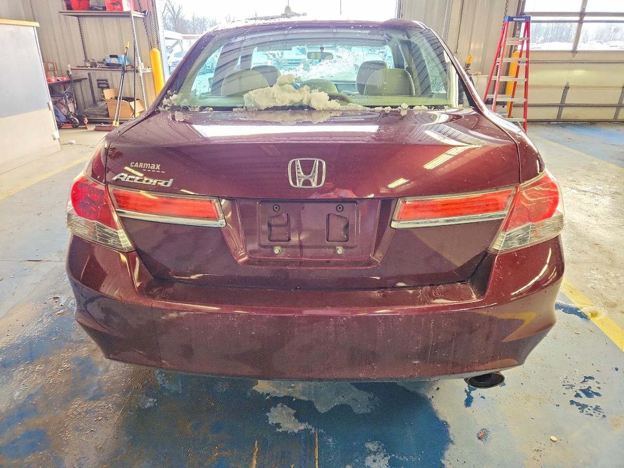 2012 HONDA ACCORD LX photo 11