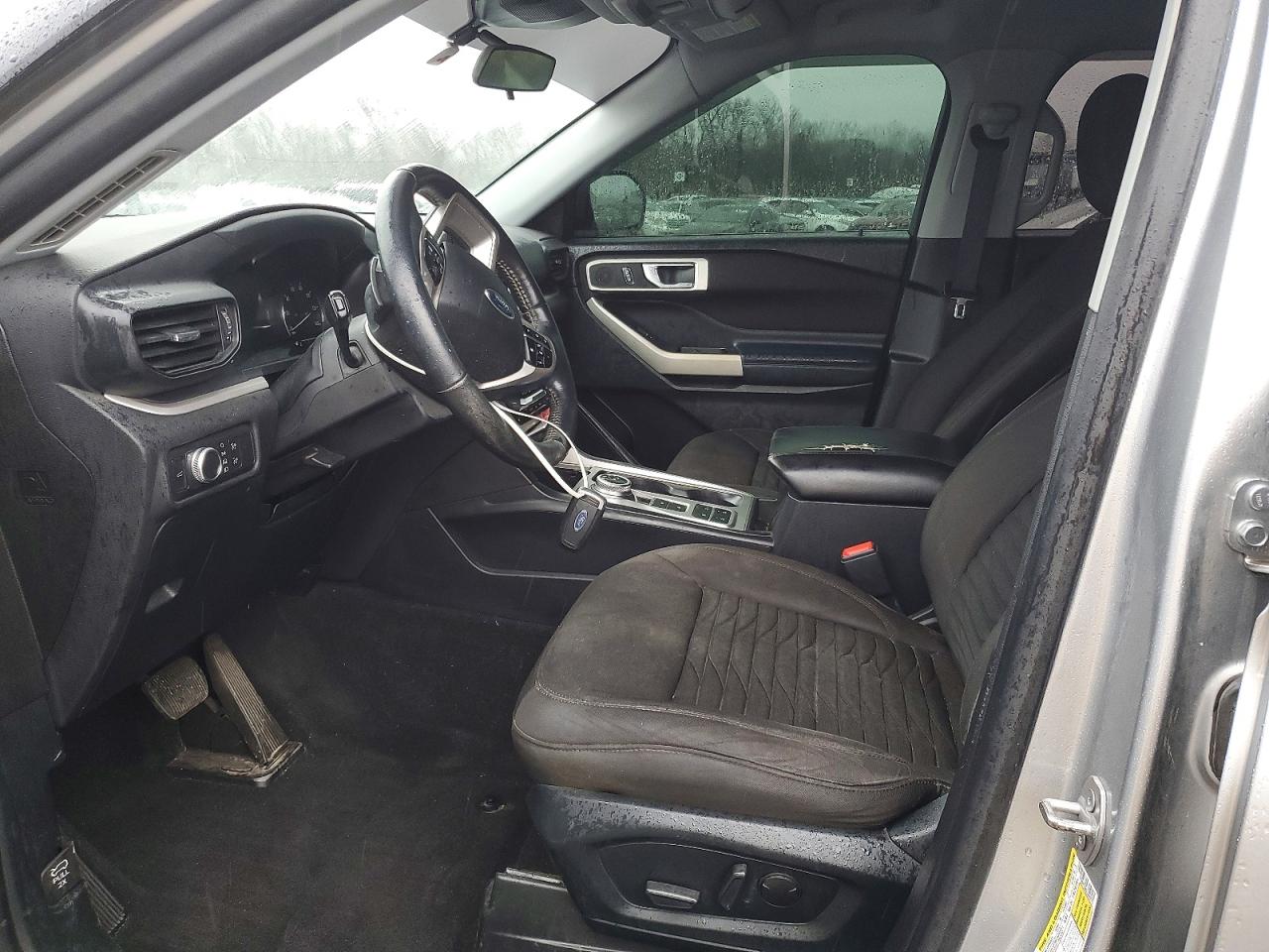 2020 FORD EXPLORER XLT photo 7