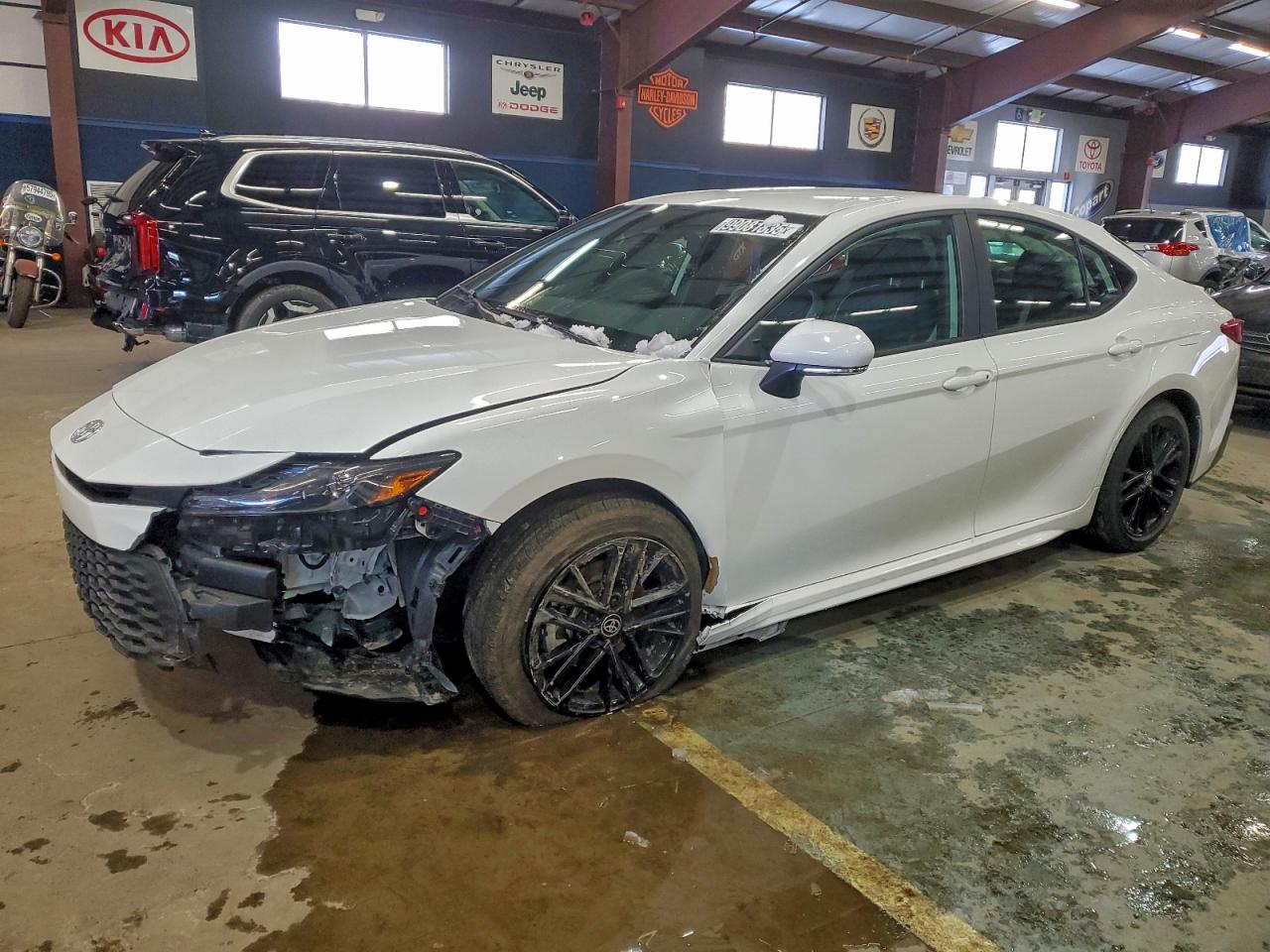 2025 TOYOTA CAMRY