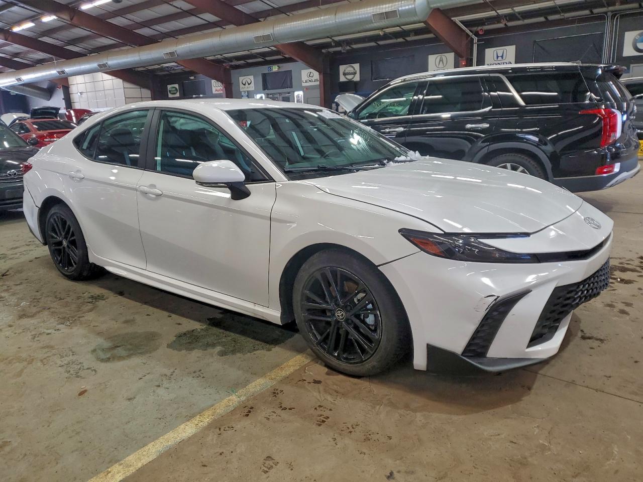 2025 TOYOTA CAMRY XSE photo 10