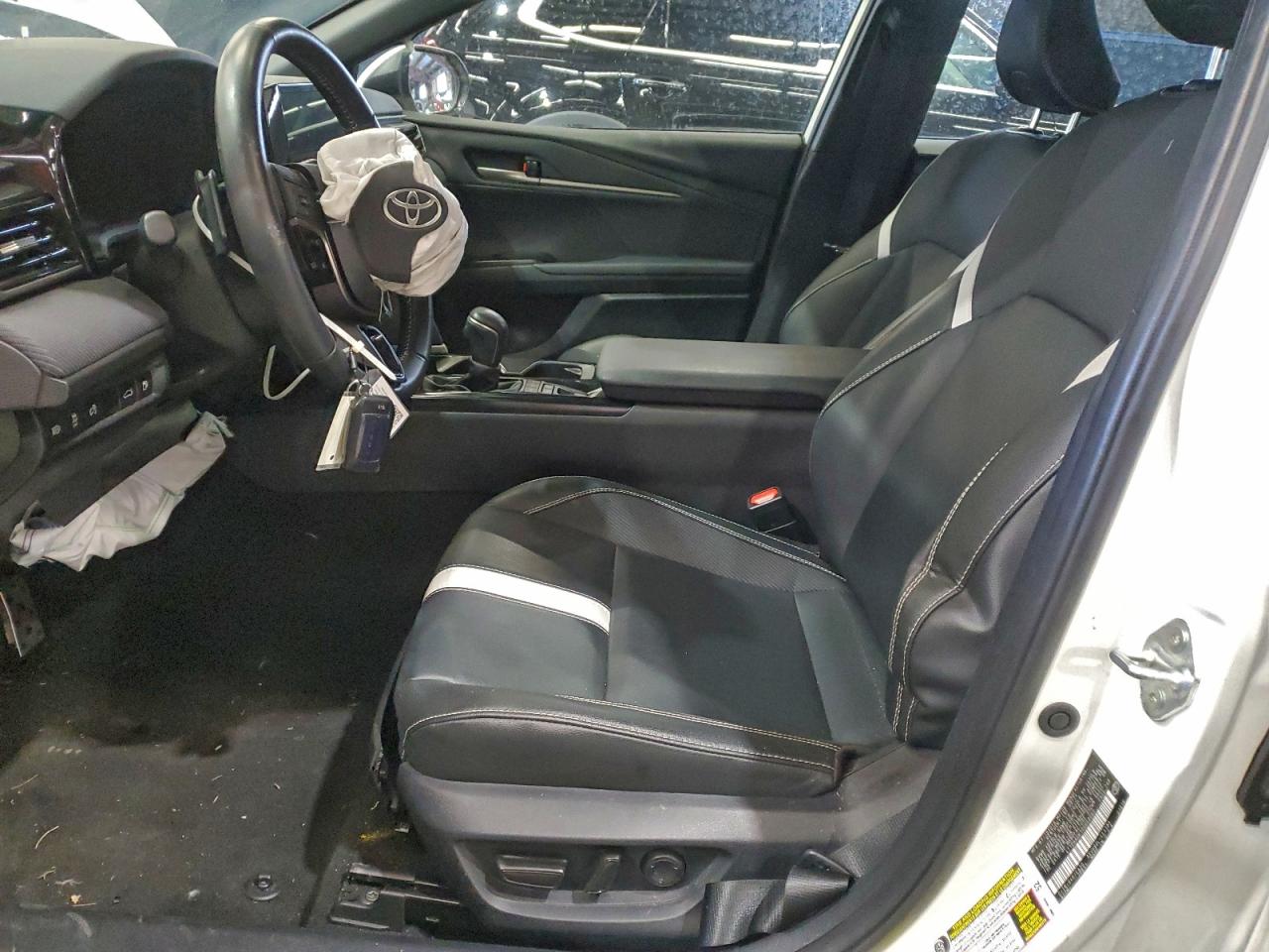 2025 TOYOTA CAMRY XSE photo 19