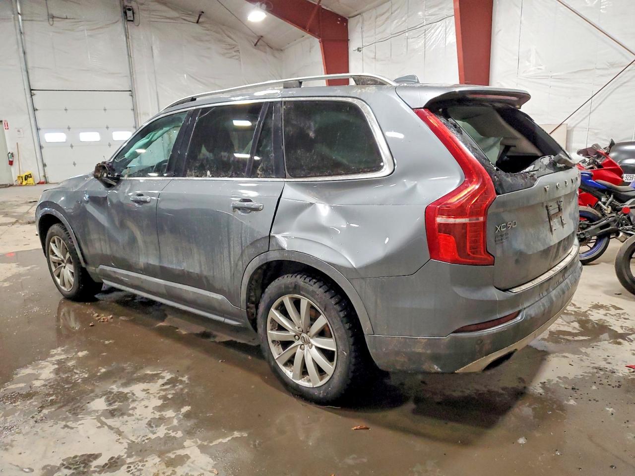 2016 VOLVO XC90 T6 photo 2