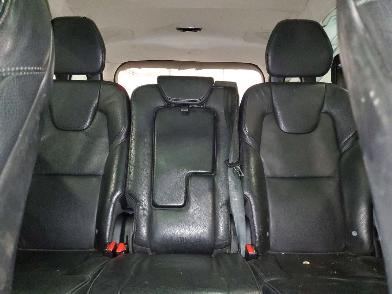 2016 VOLVO XC90 T6 photo 10