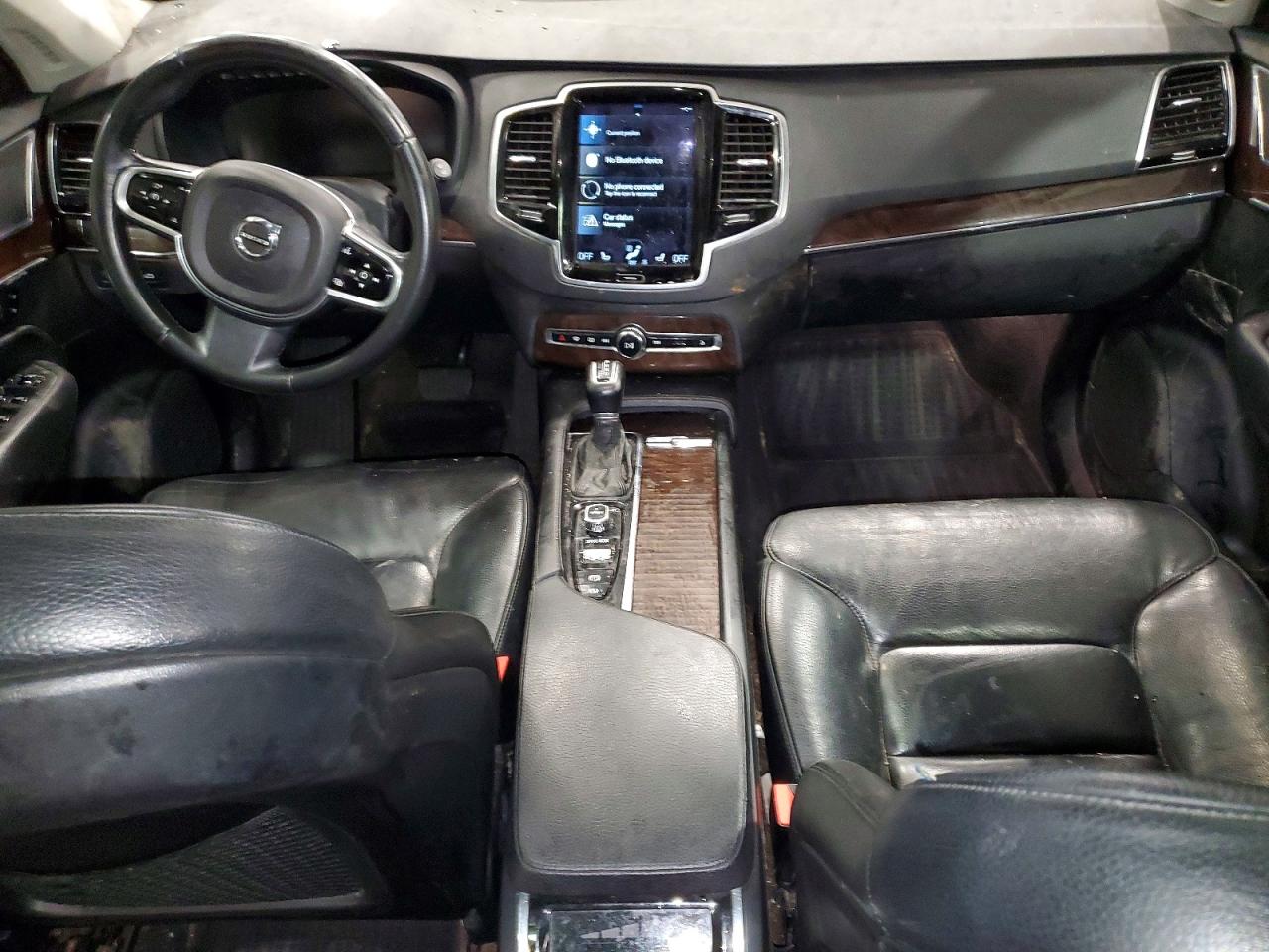 2016 VOLVO XC90 T6 photo 8