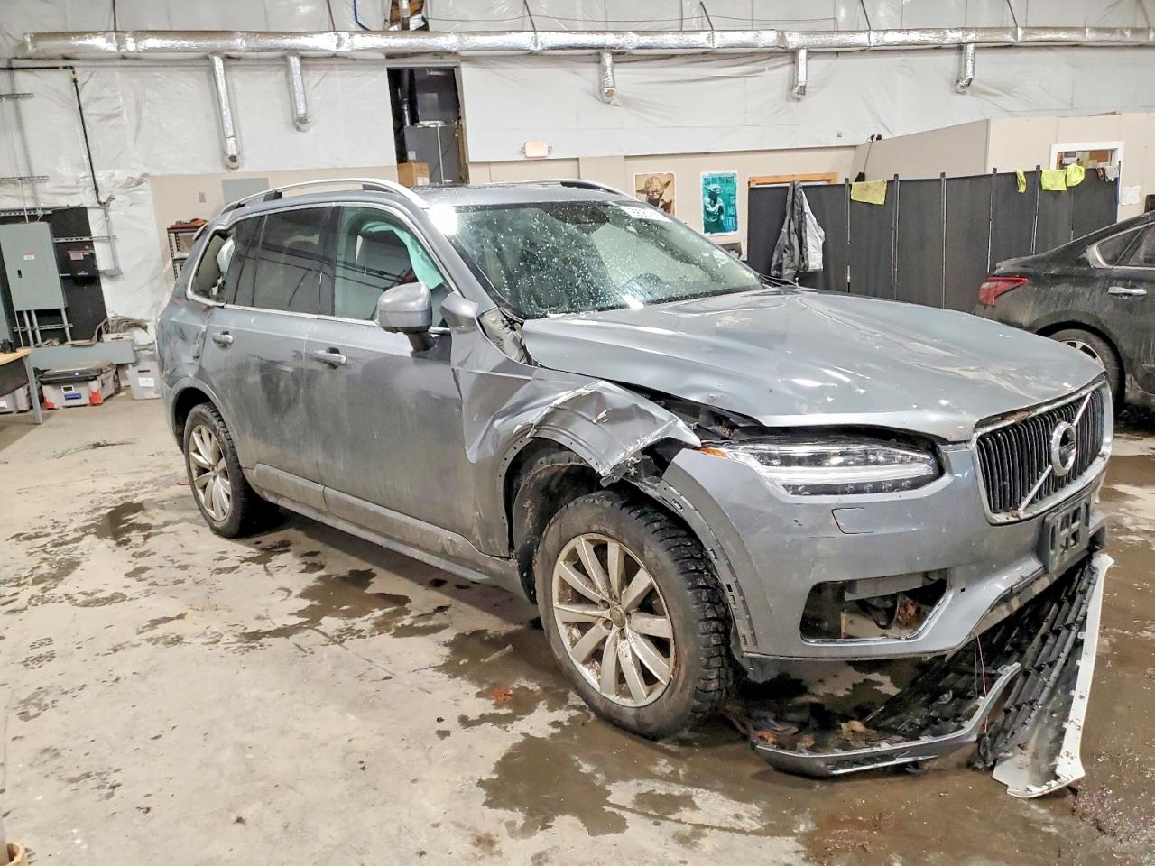 2016 VOLVO XC90 T6 photo 4