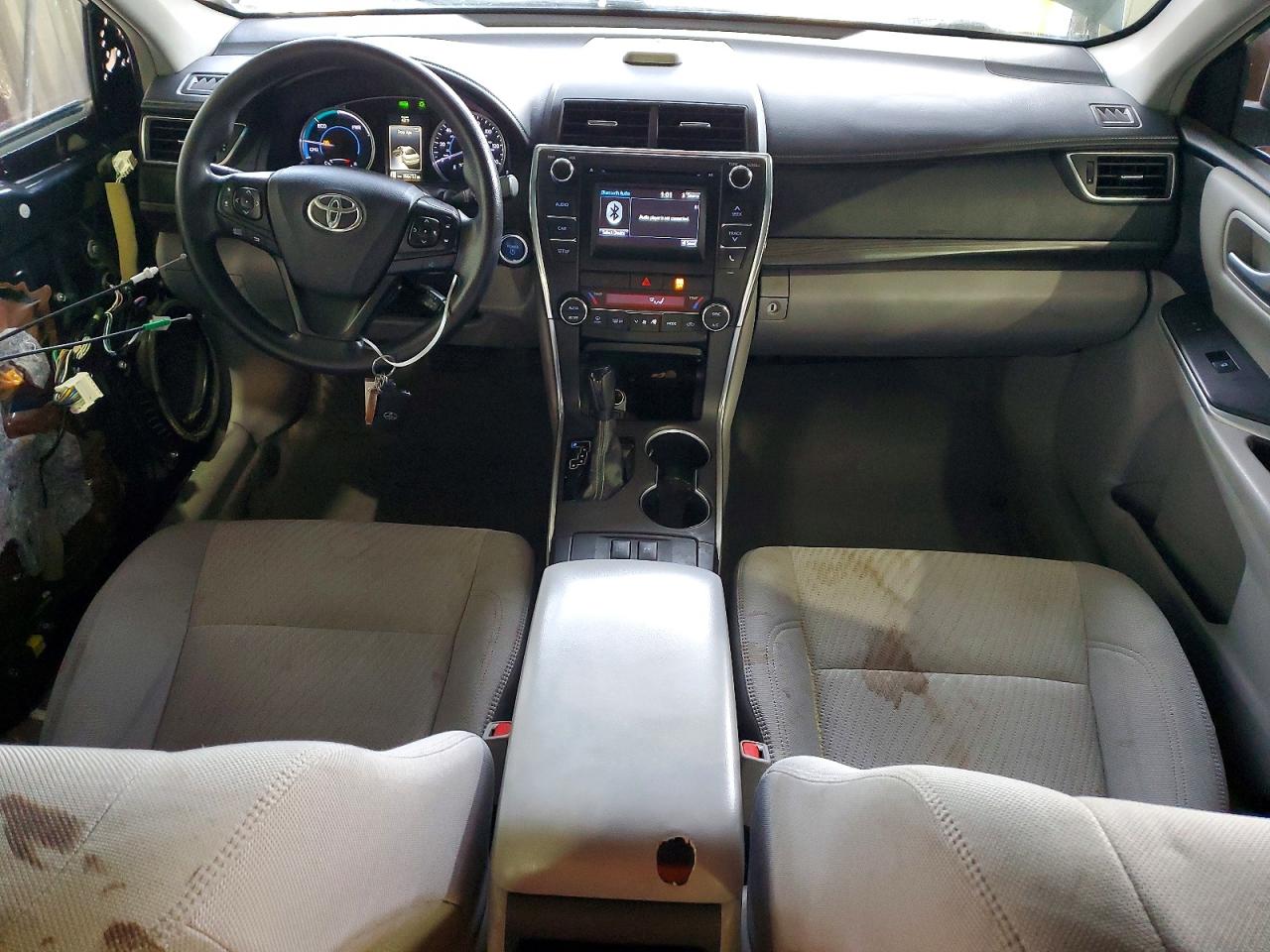 2015 TOYOTA CAMRY HYBRID photo 15