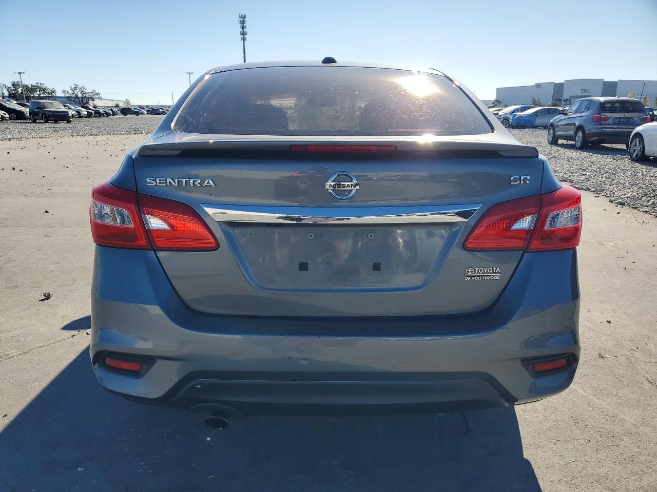 2019 NISSAN SENTRA S photo 6