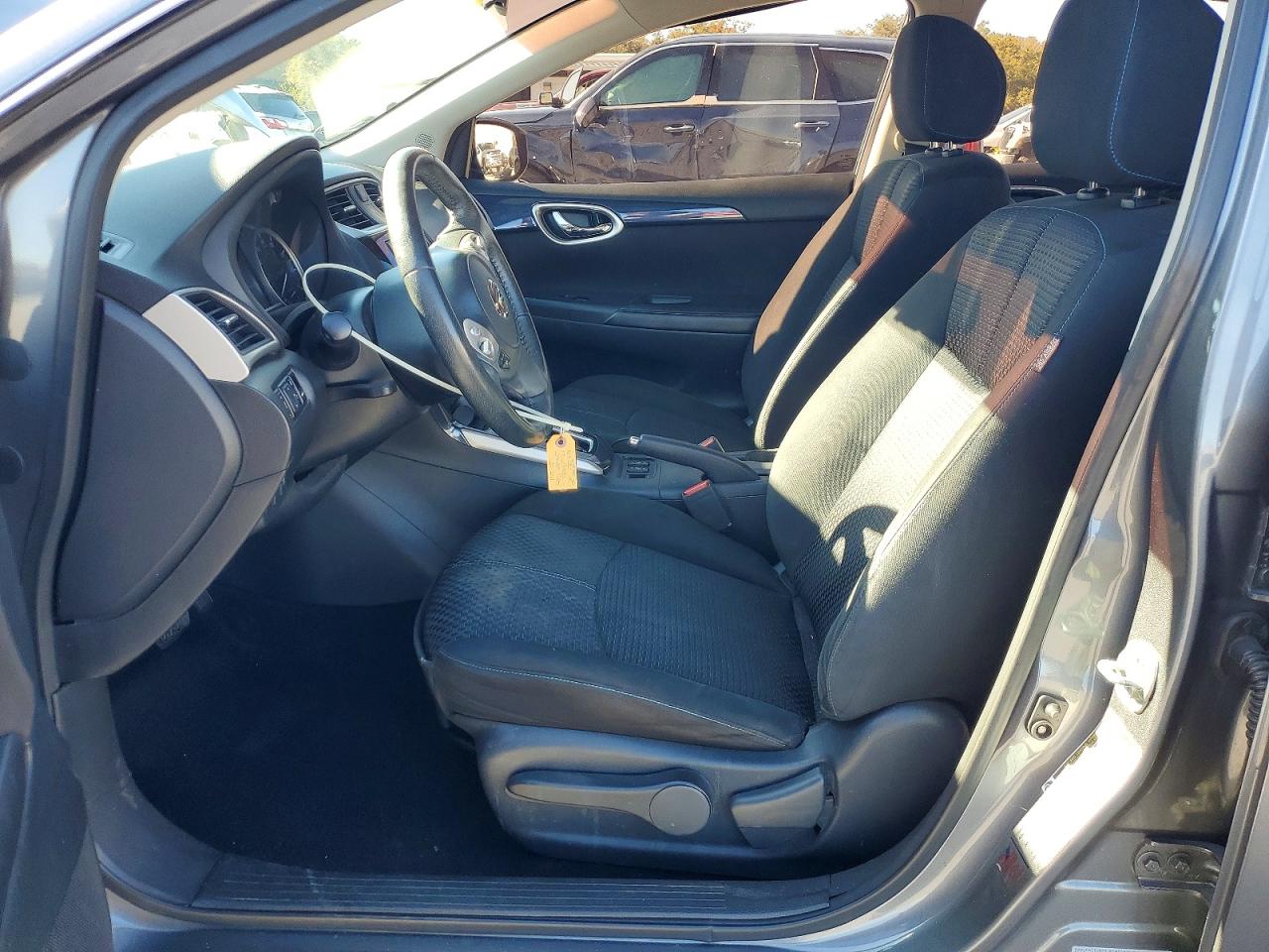 2019 NISSAN SENTRA S photo 7