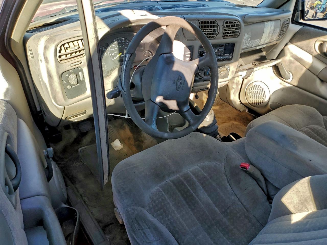2000 CHEVROLET S TRUCK S10 photo 8