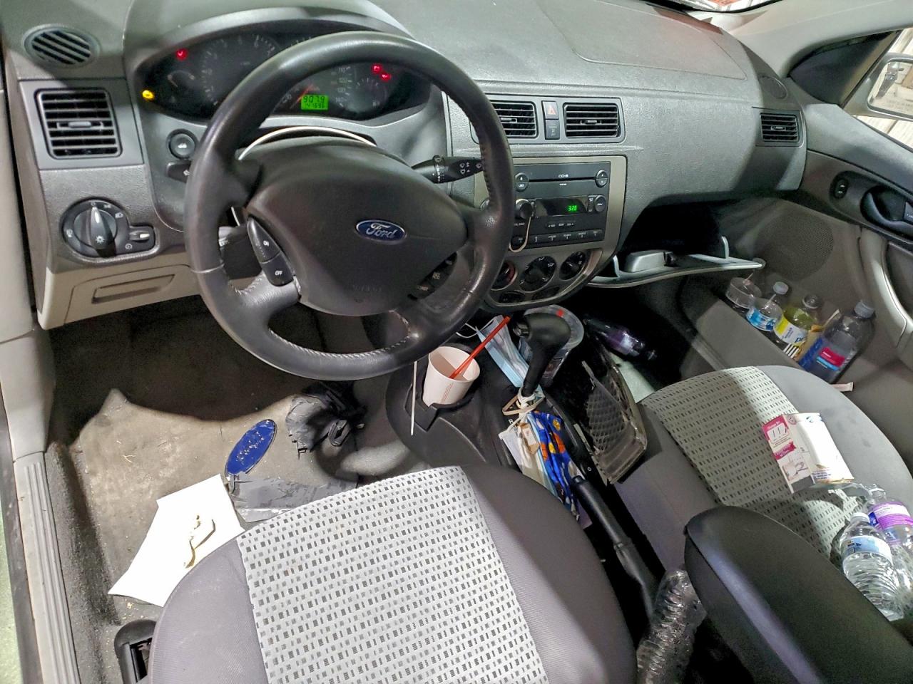 2007 FORD FOCUS ZX4 photo 8