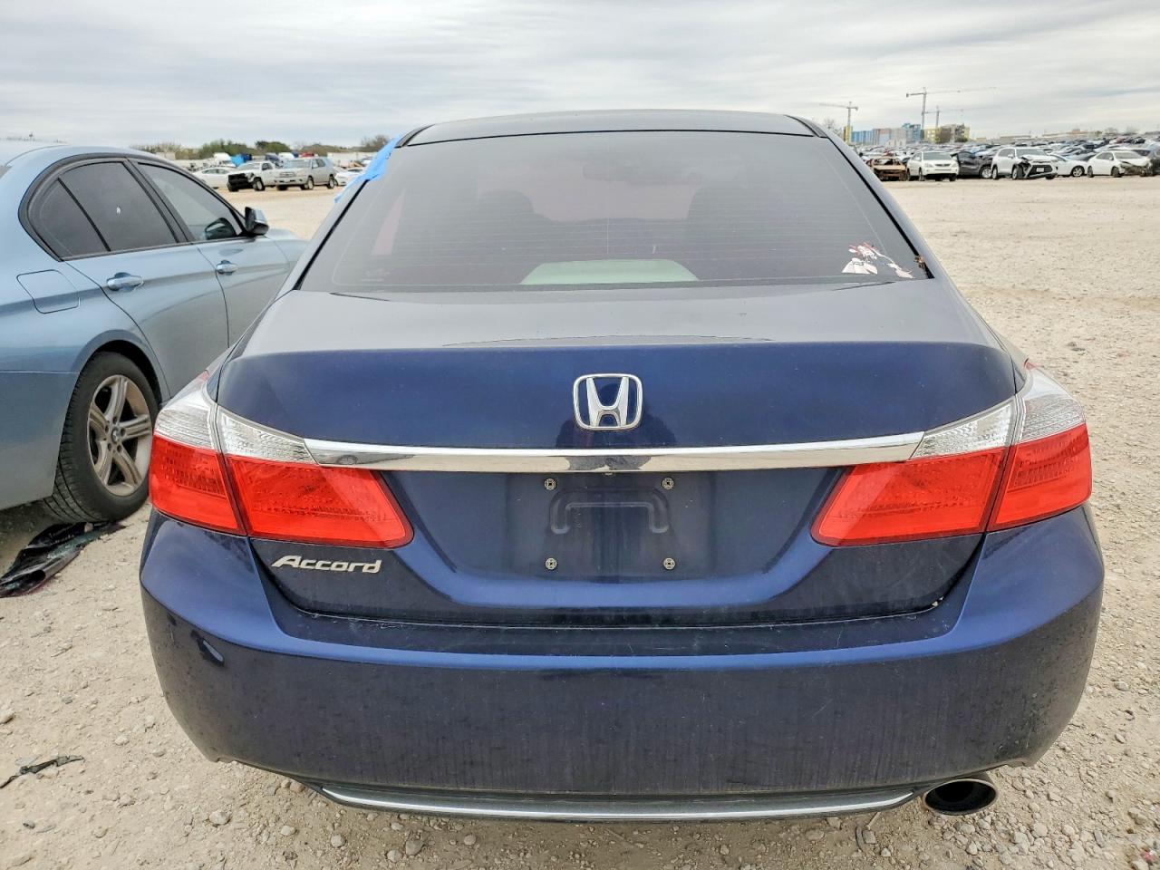 2014 HONDA ACCORD LX photo 11