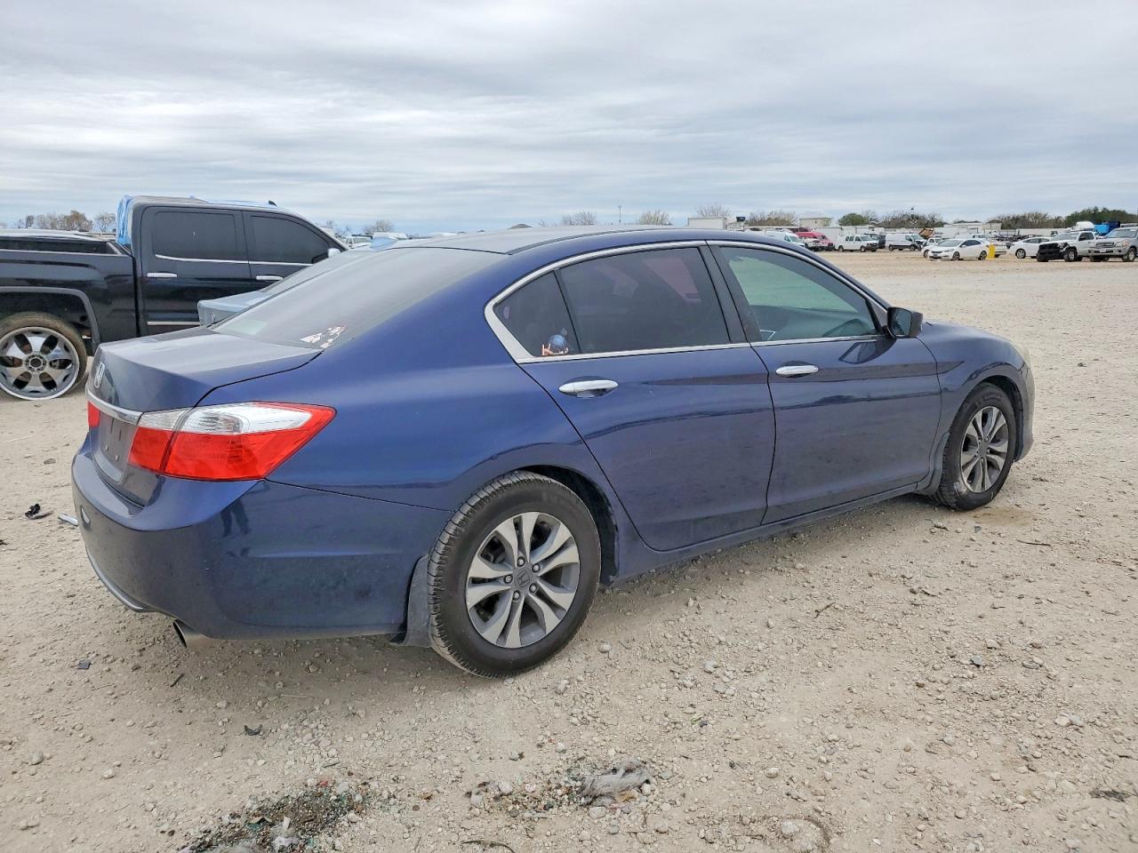 2014 HONDA ACCORD LX photo 5