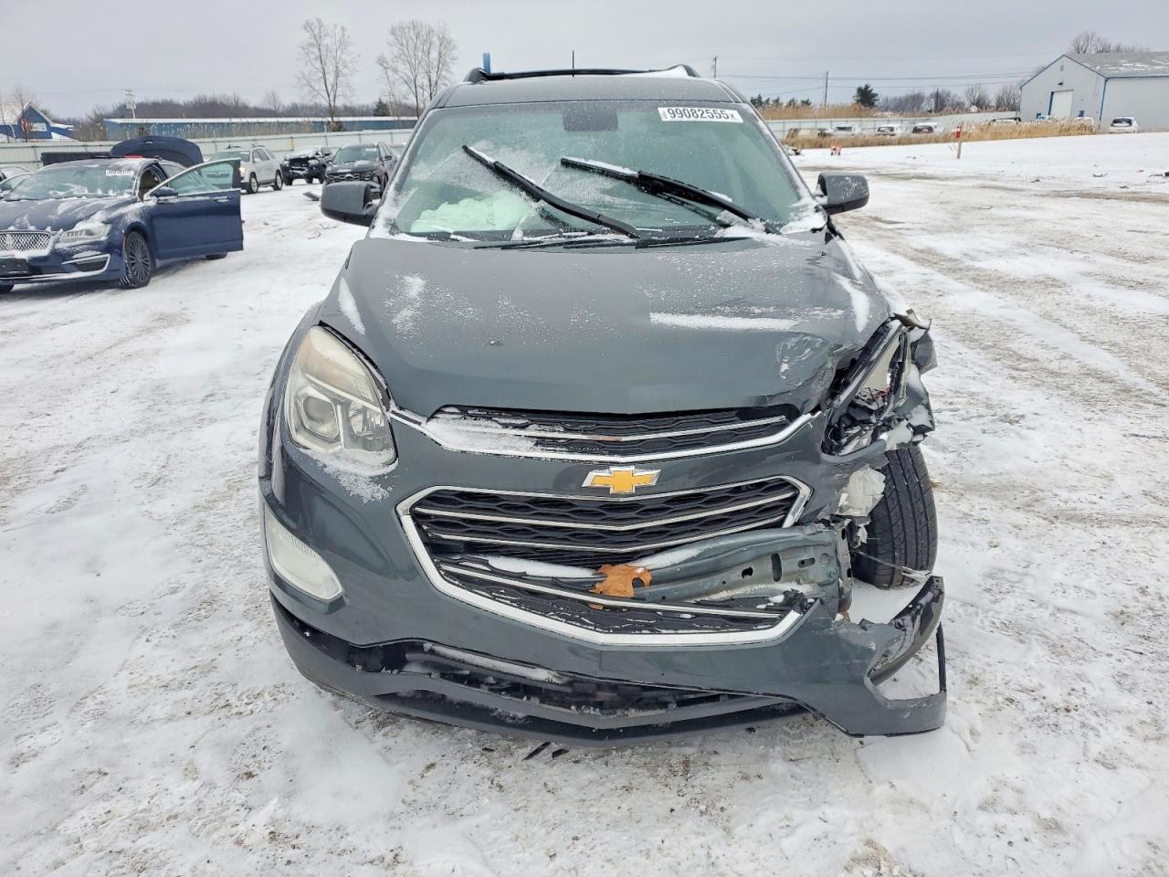 2017 CHEVROLET EQUINOX LT photo 5