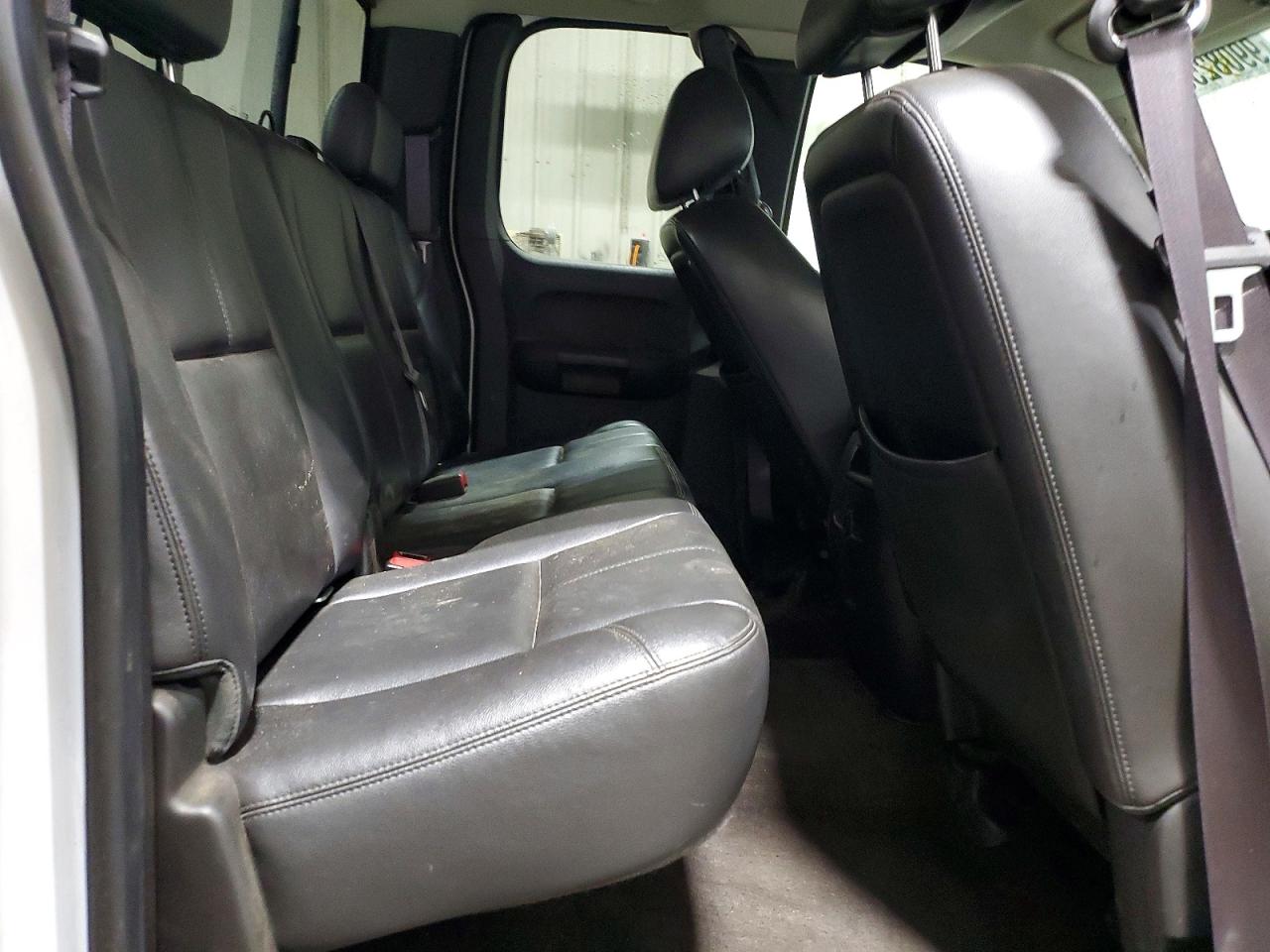 2013 CHEVROLET SILVERADO K1500 LTZ photo 10