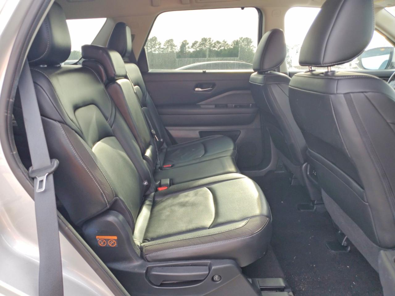 2023 NISSAN PATHFINDER SL photo 11