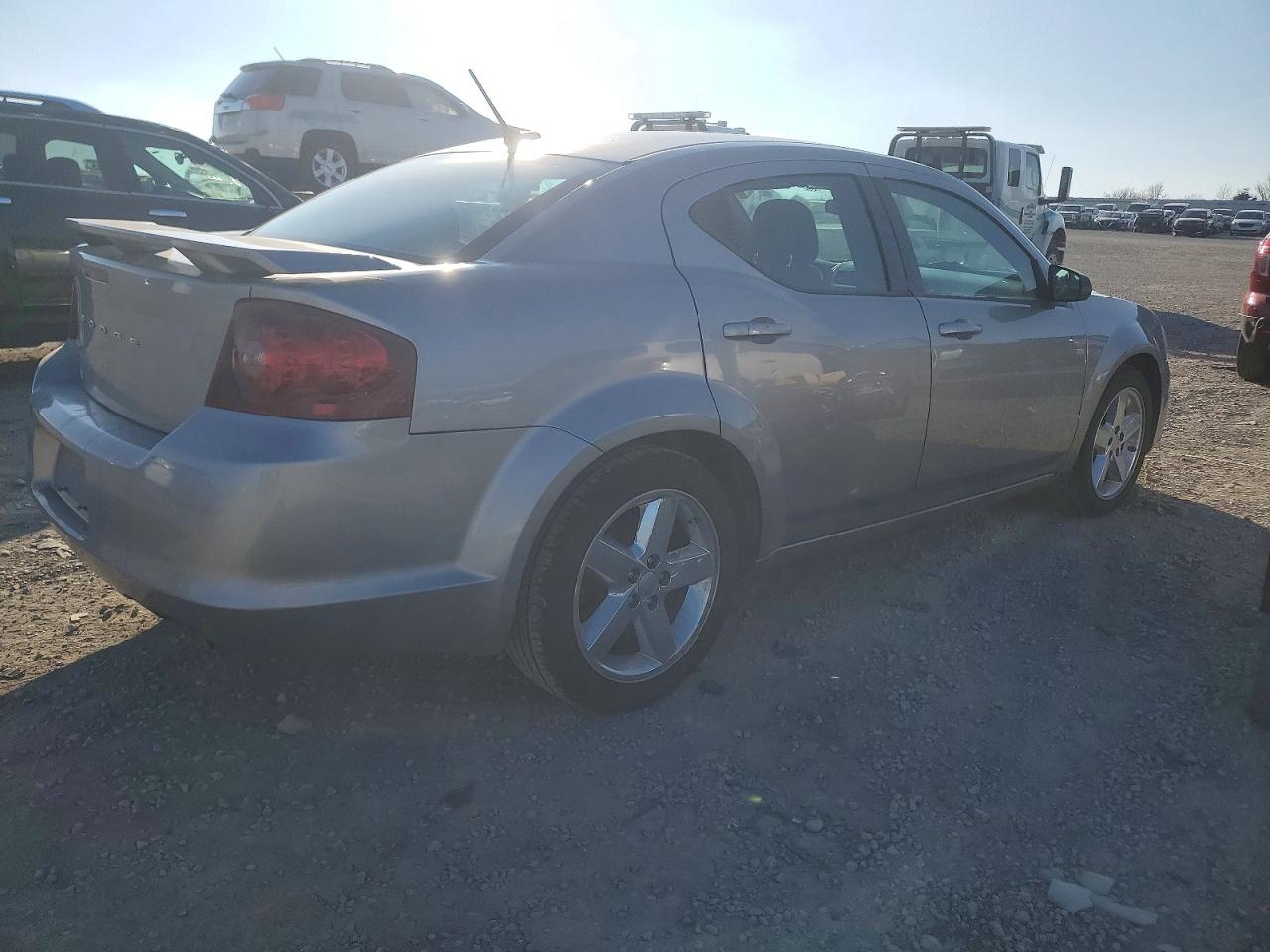 2014 DODGE AVENGER SE photo 3