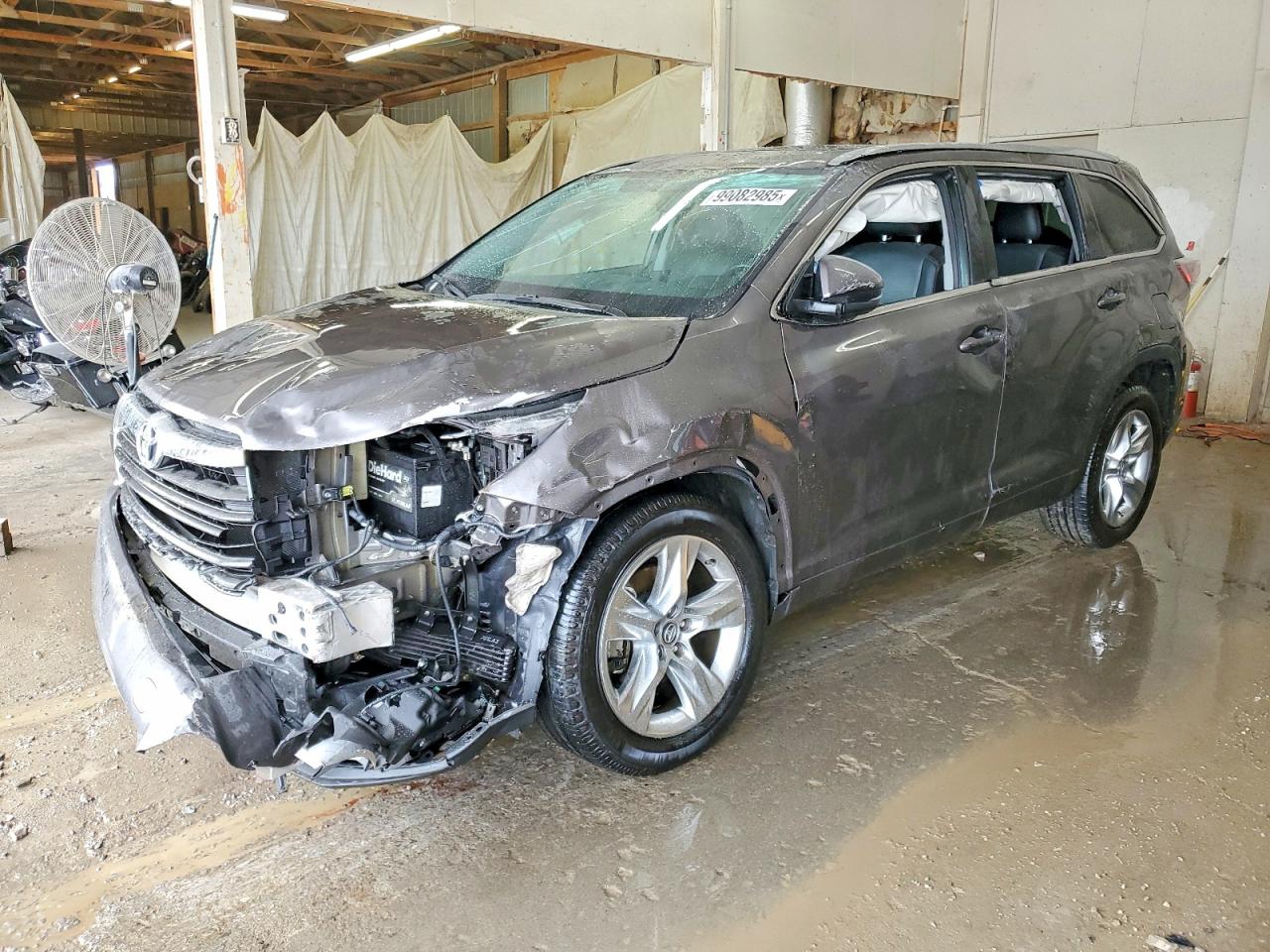 2016 TOYOTA HIGHLANDER