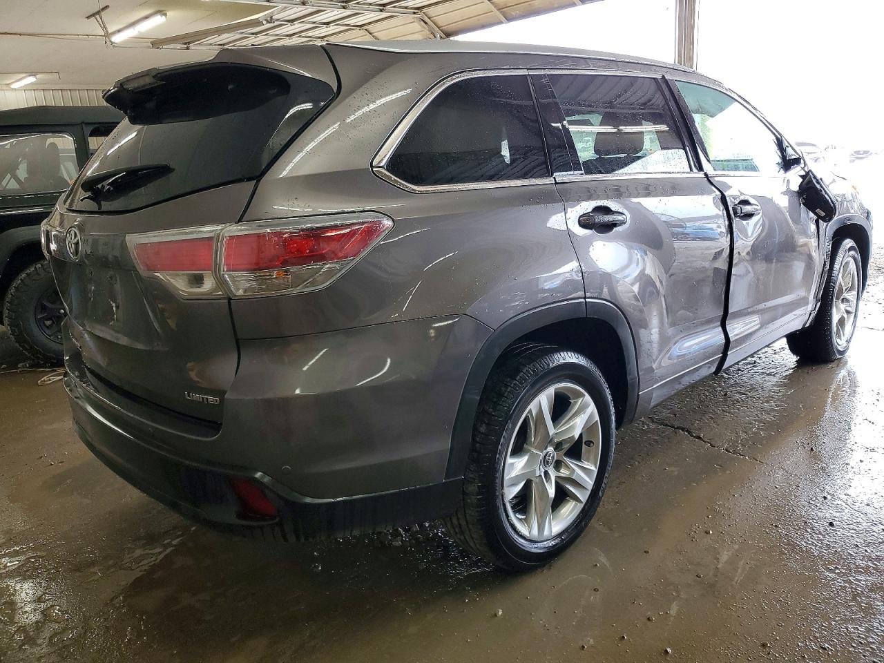 2016 TOYOTA HIGHLANDER LIMITED photo 3