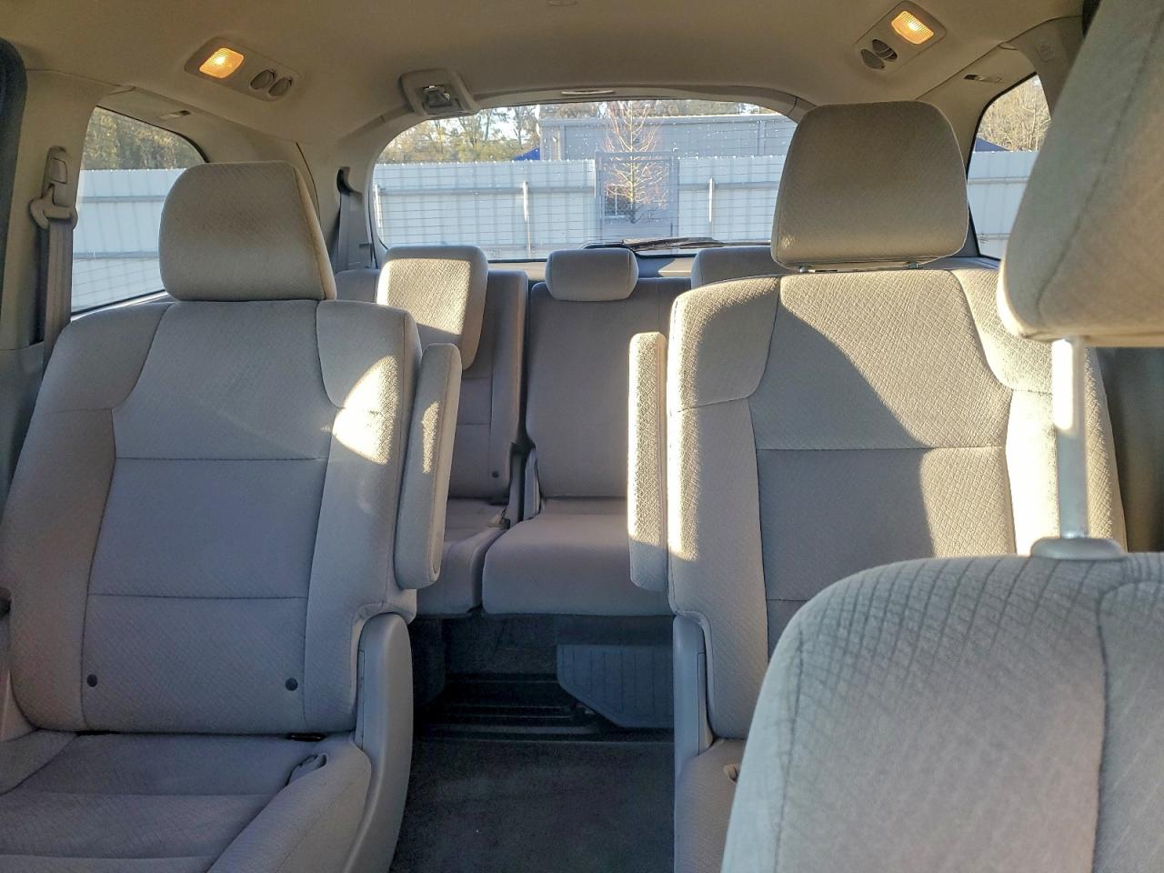 2014 HONDA ODYSSEY LX photo 10
