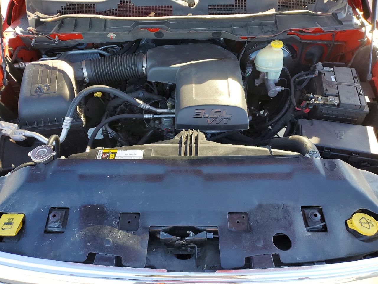2015 RAM 1500 SLT photo 11