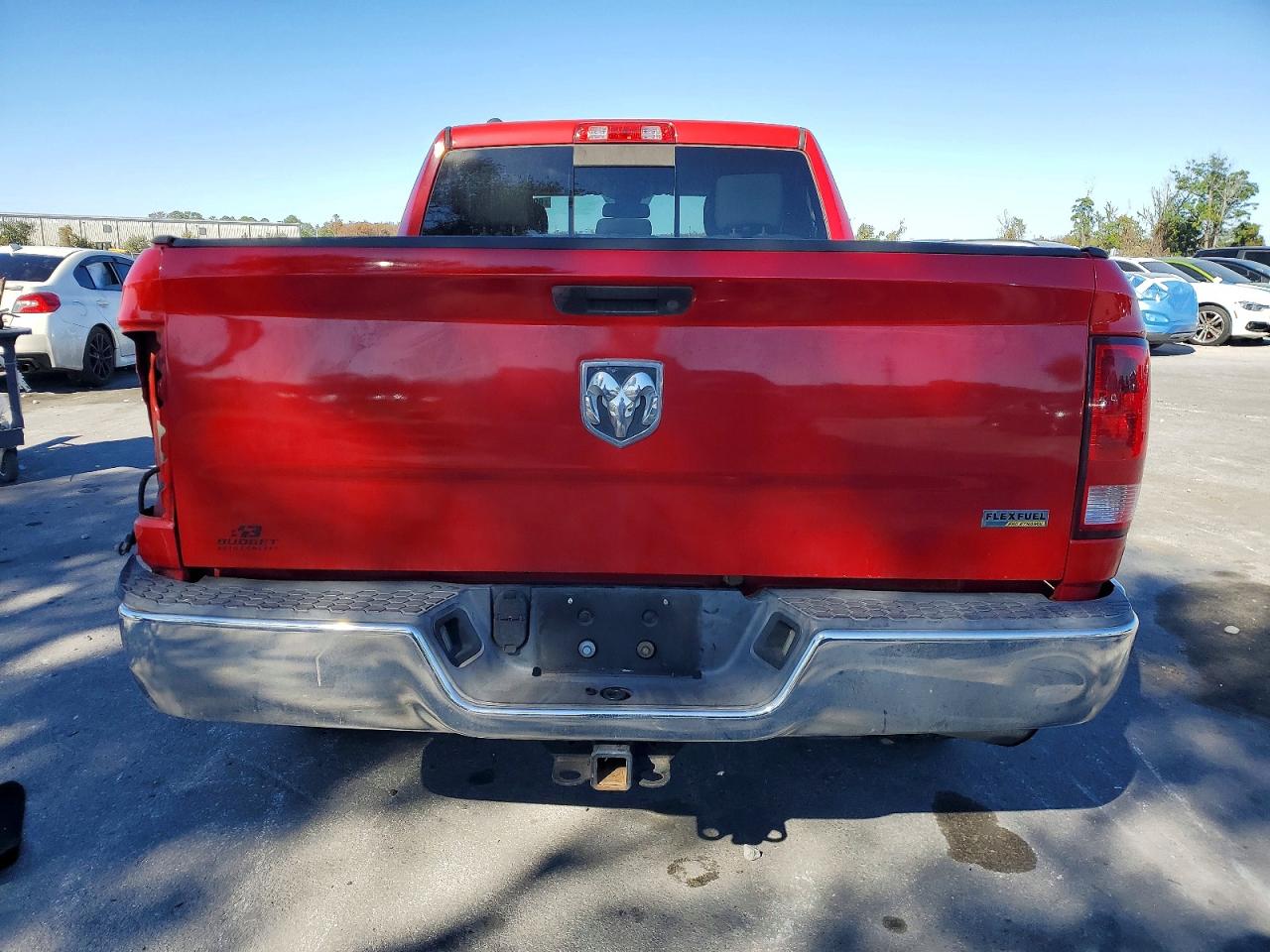 2015 RAM 1500 SLT photo 6