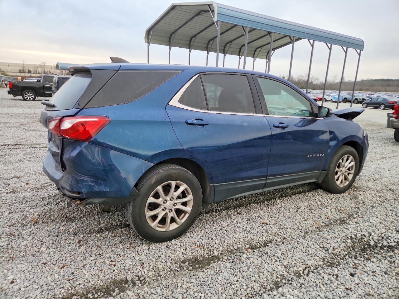 2019 CHEVROLET EQUINOX LT photo 3