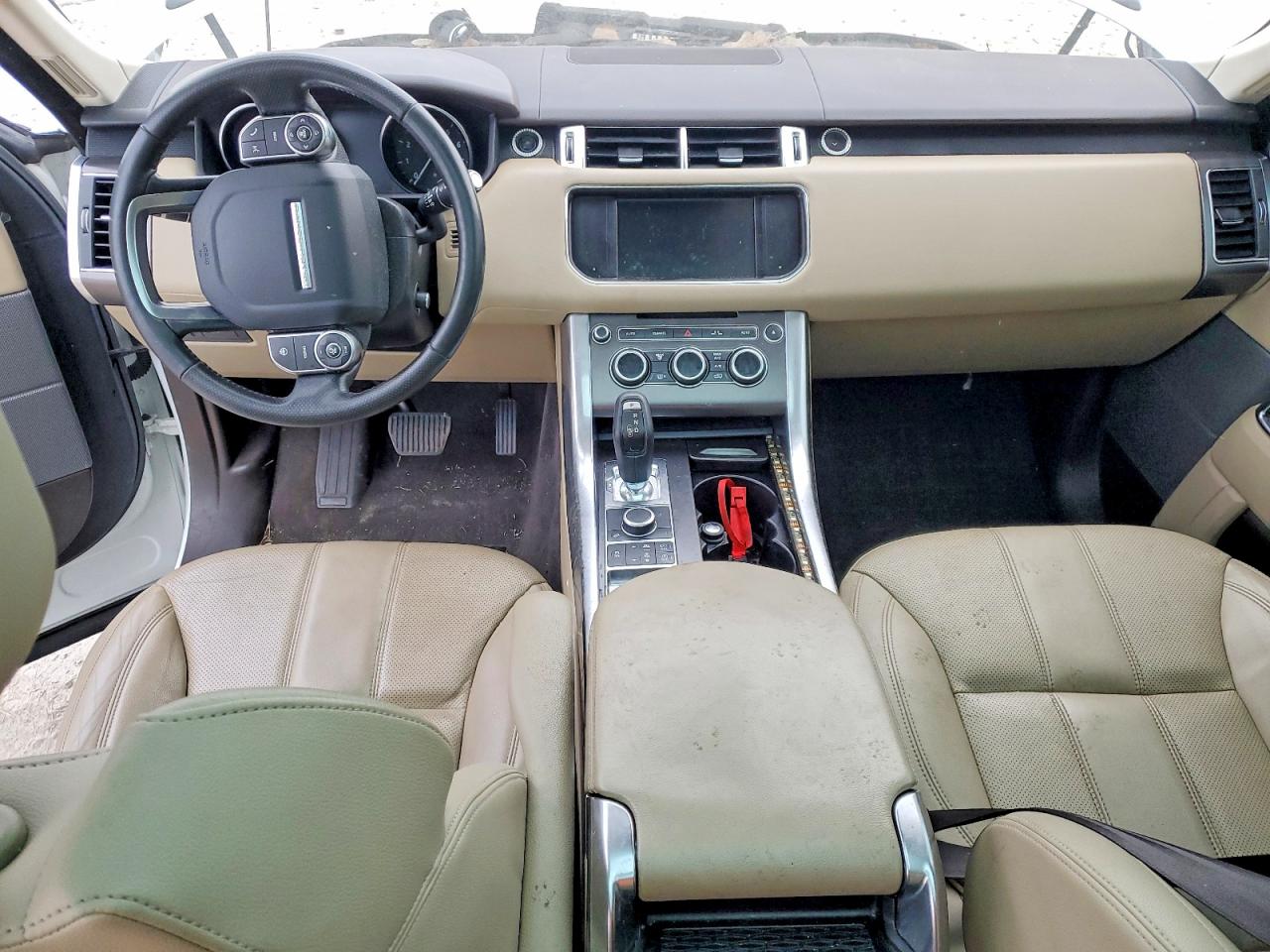 2016 LAND ROVER RANGE ROVER SPORT SE photo 8