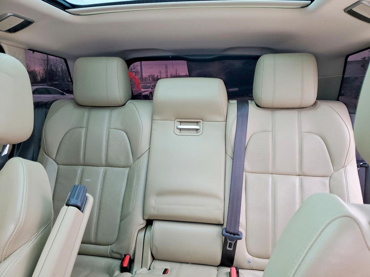 2016 LAND ROVER RANGE ROVER SPORT SE photo 10