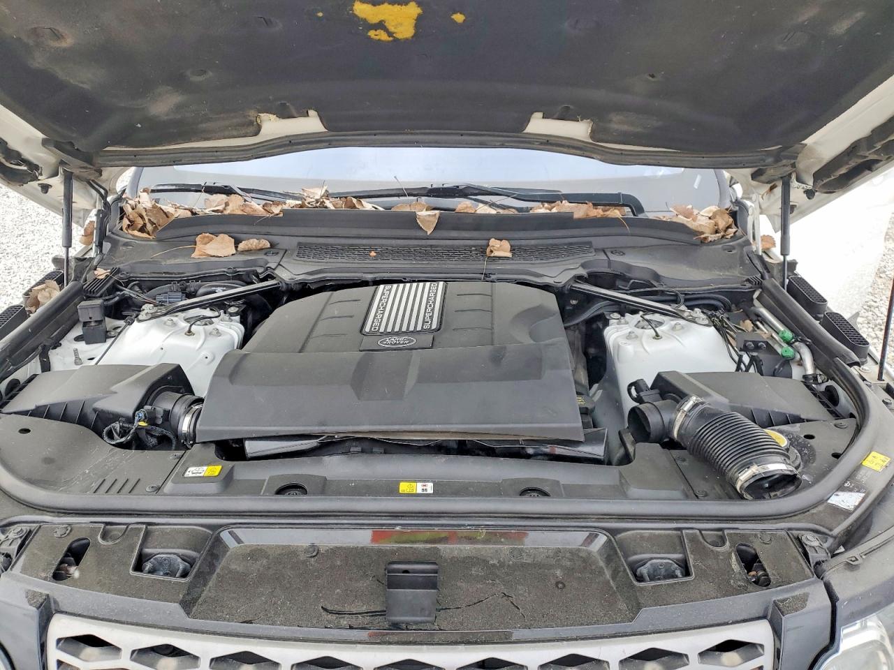 2016 LAND ROVER RANGE ROVER SPORT SE photo 12