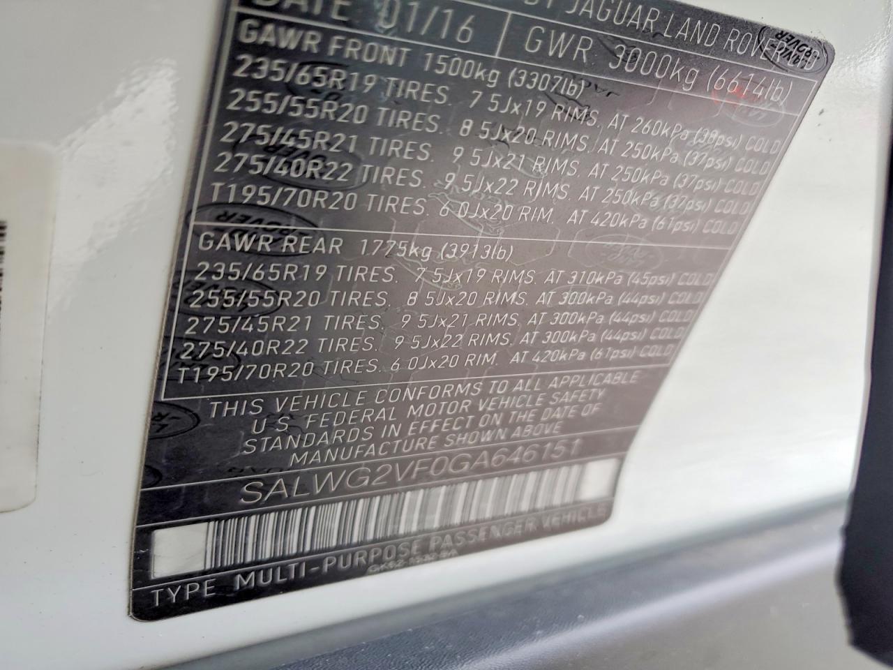2016 LAND ROVER RANGE ROVER SPORT SE photo 13