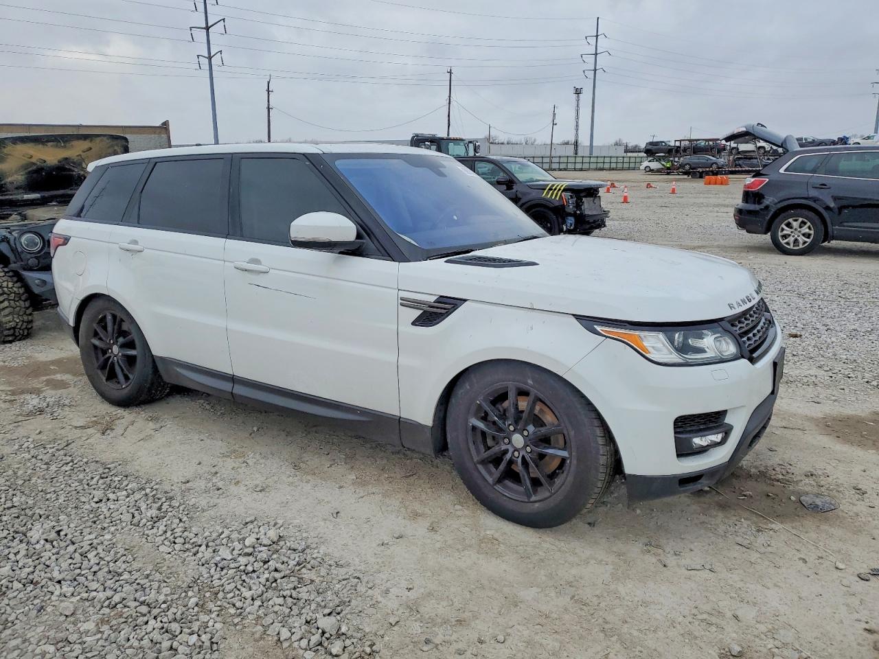 2016 LAND ROVER RANGE ROVER SPORT SE photo 4