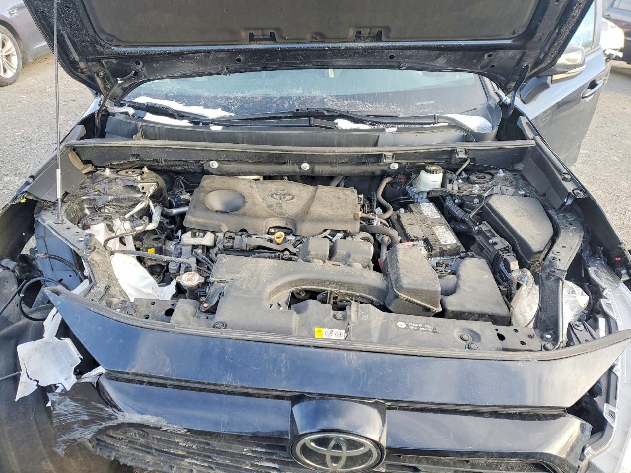 2022 TOYOTA RAV4 XLE photo 12