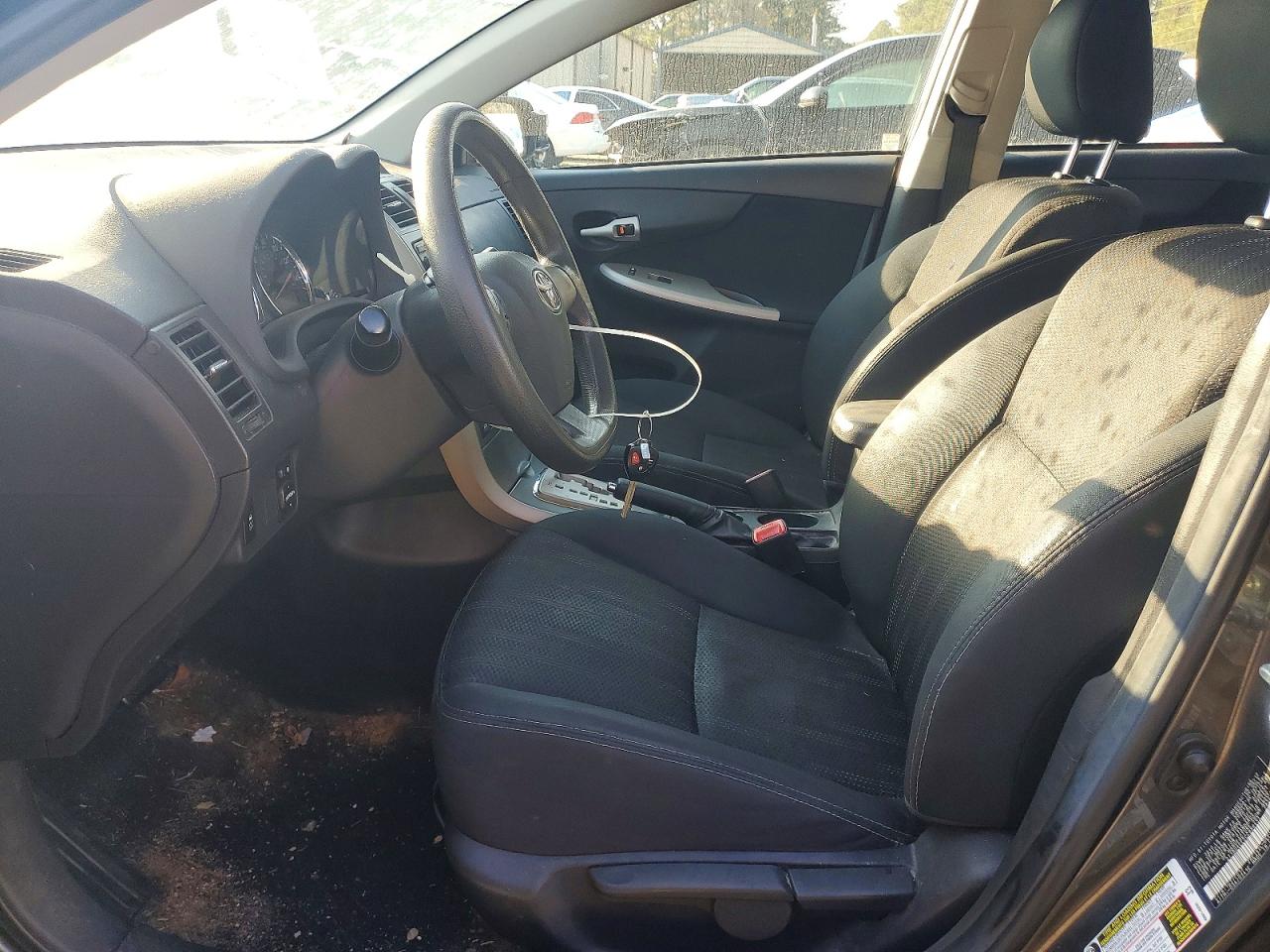 2012 TOYOTA COROLLA BASE photo 7