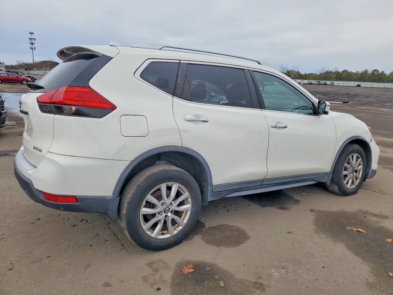 2017 NISSAN ROGUE S photo 3