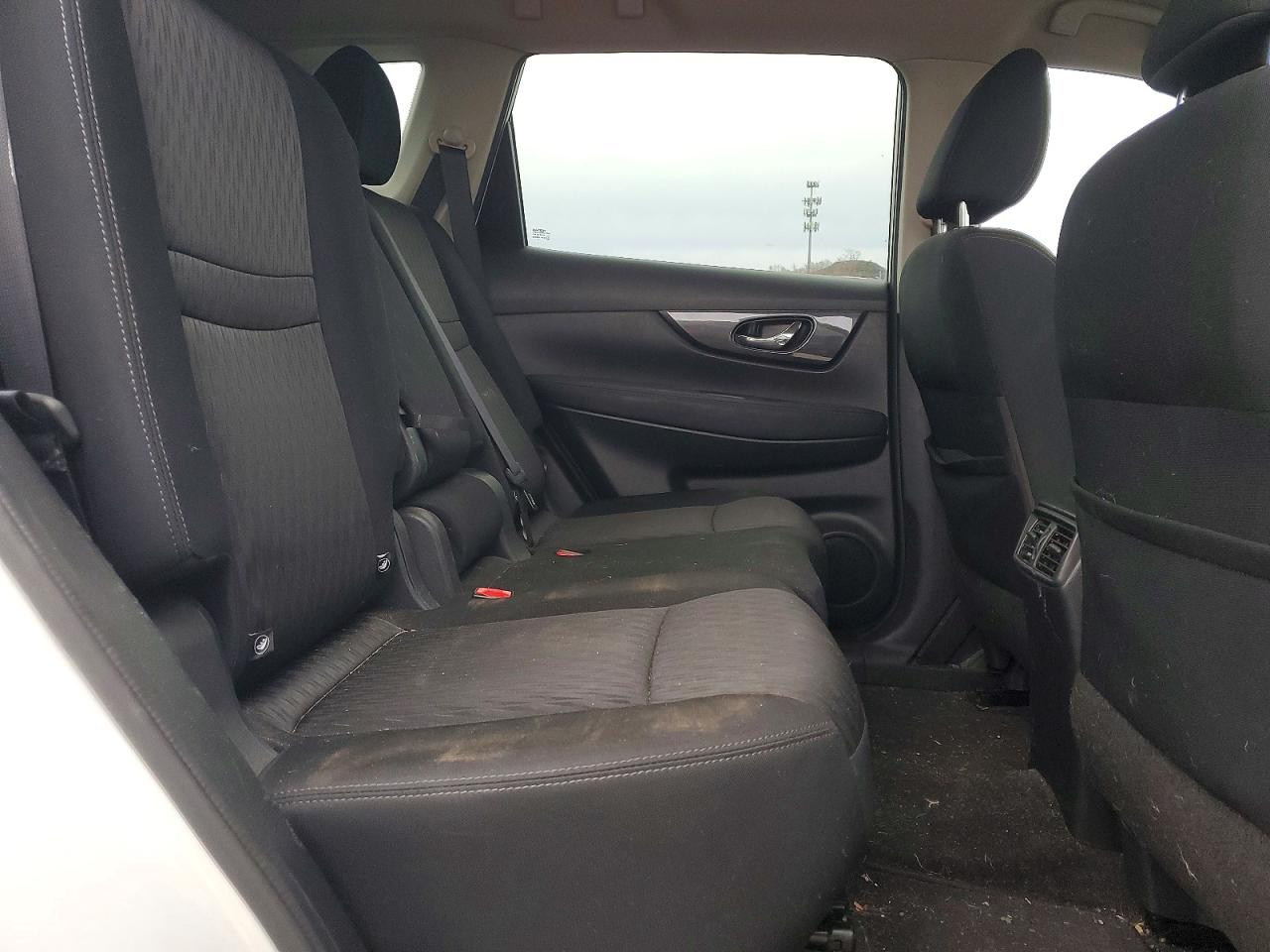 2017 NISSAN ROGUE S photo 11