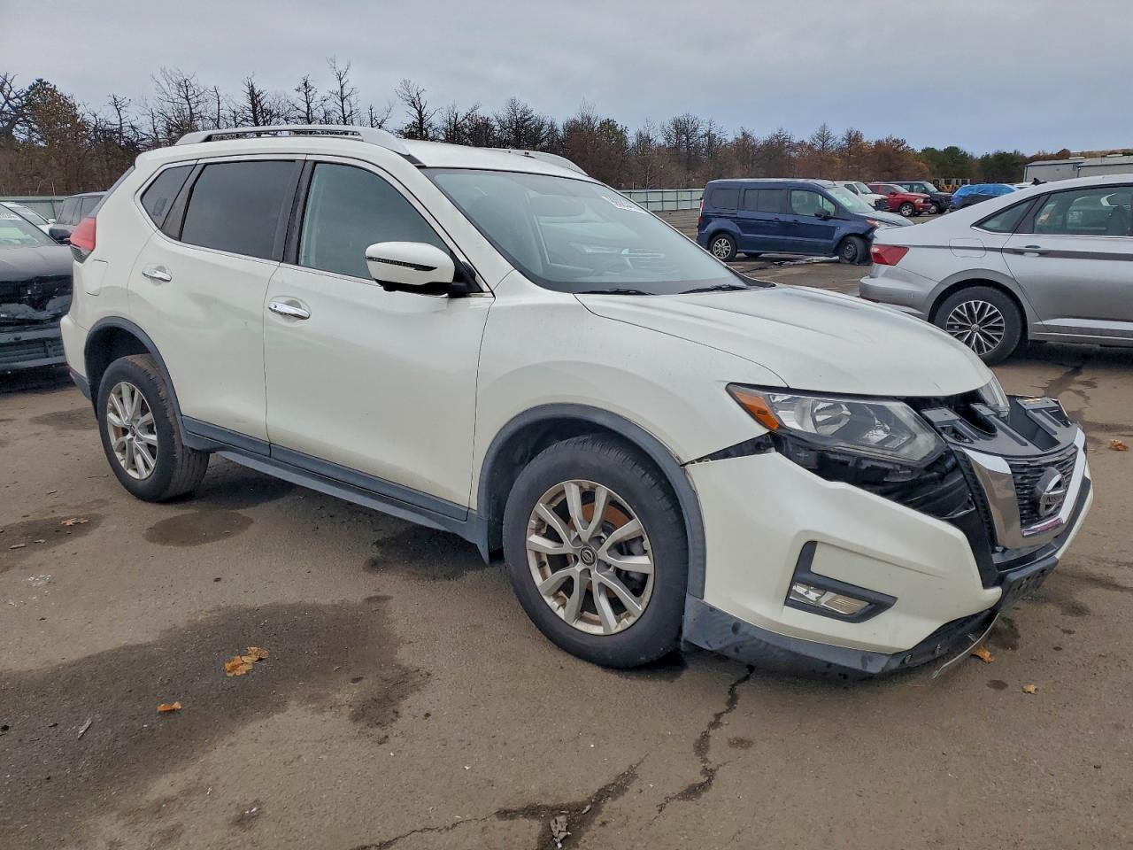 2017 NISSAN ROGUE S photo 4