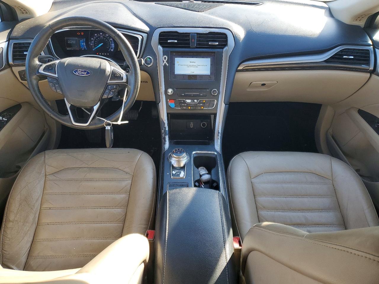 2017 FORD FUSION SE photo 8