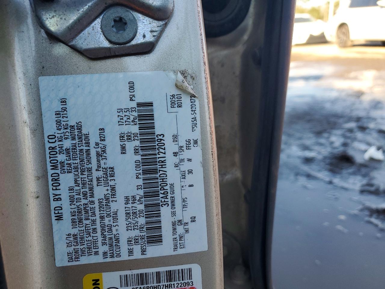 2017 FORD FUSION SE photo 12