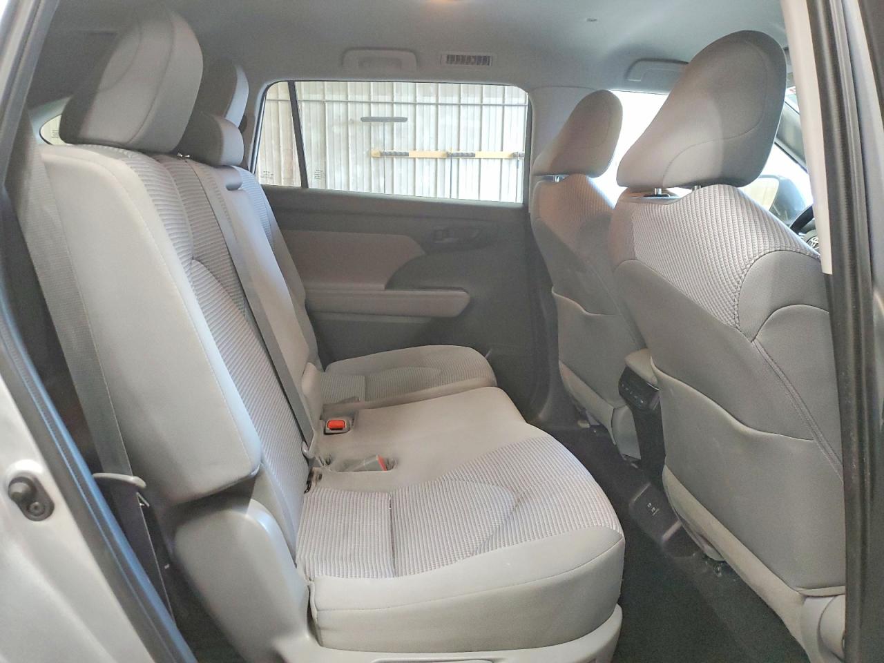 2021 TOYOTA HIGHLANDER L photo 11