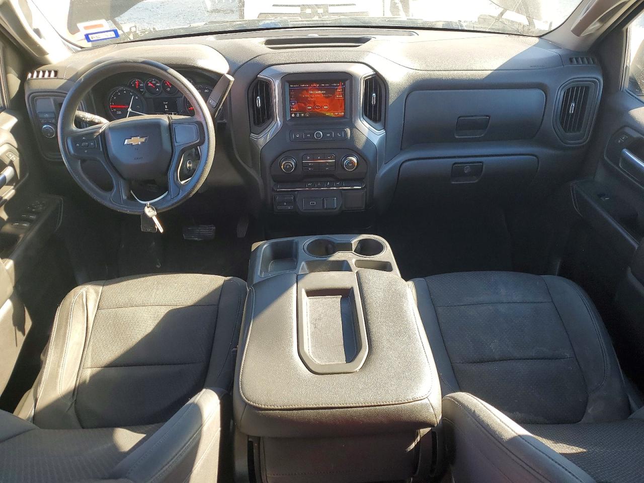 2019 CHEVROLET SILVERADO C1500 CUSTOM photo 8