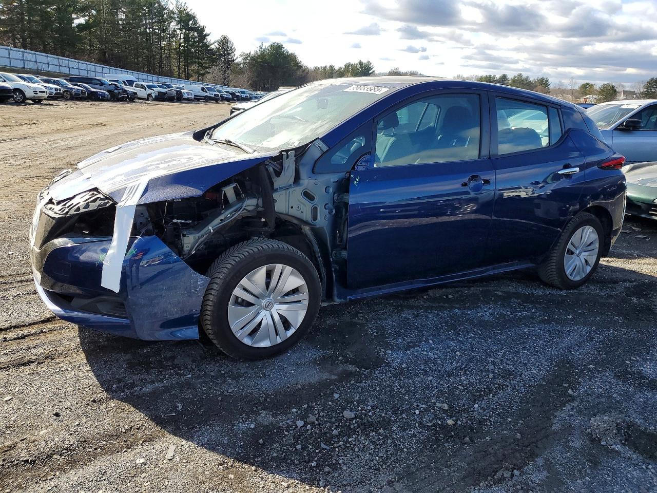 2023 NISSAN LEAF