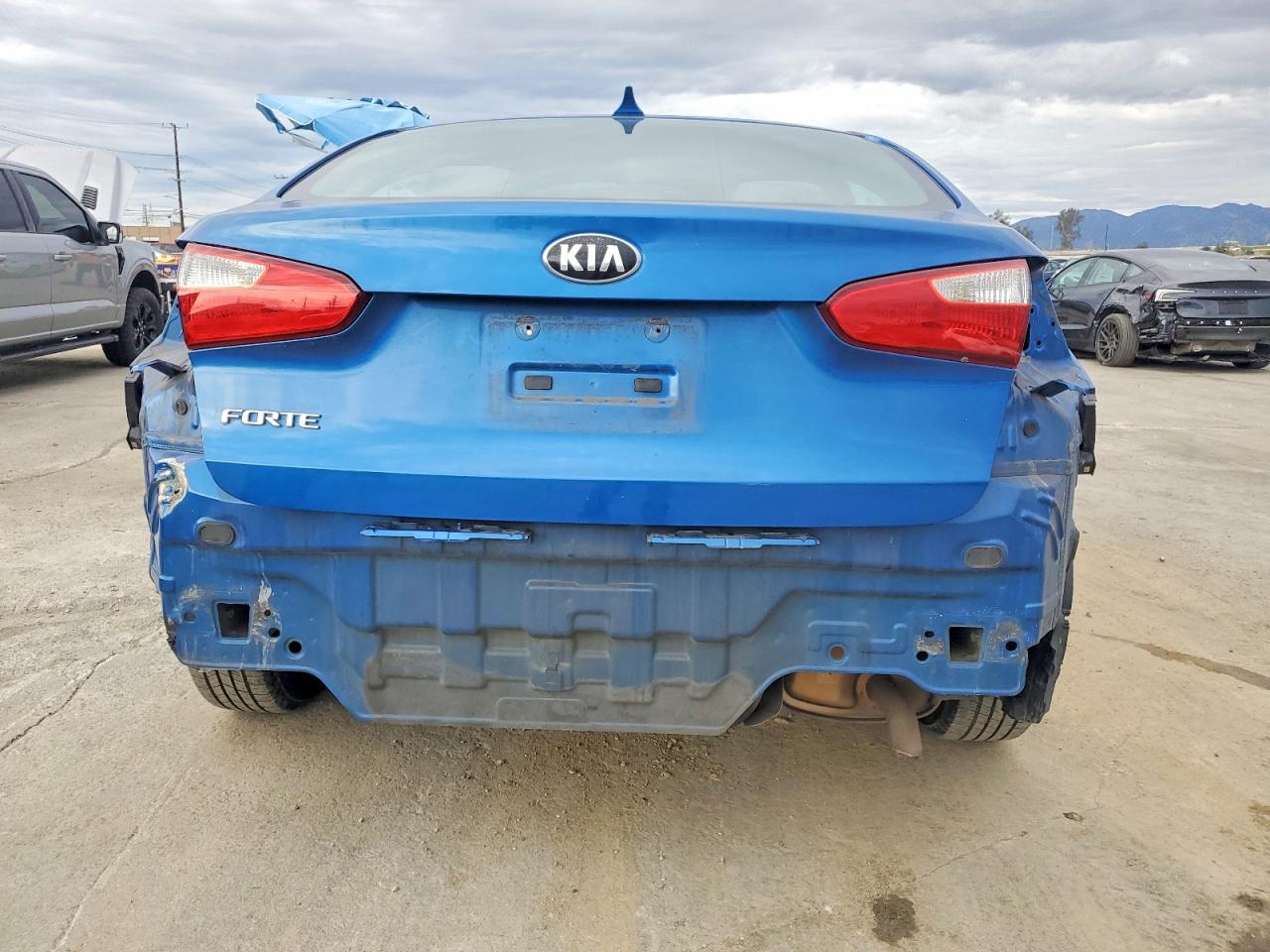 2015 KIA FORTE LX photo 6